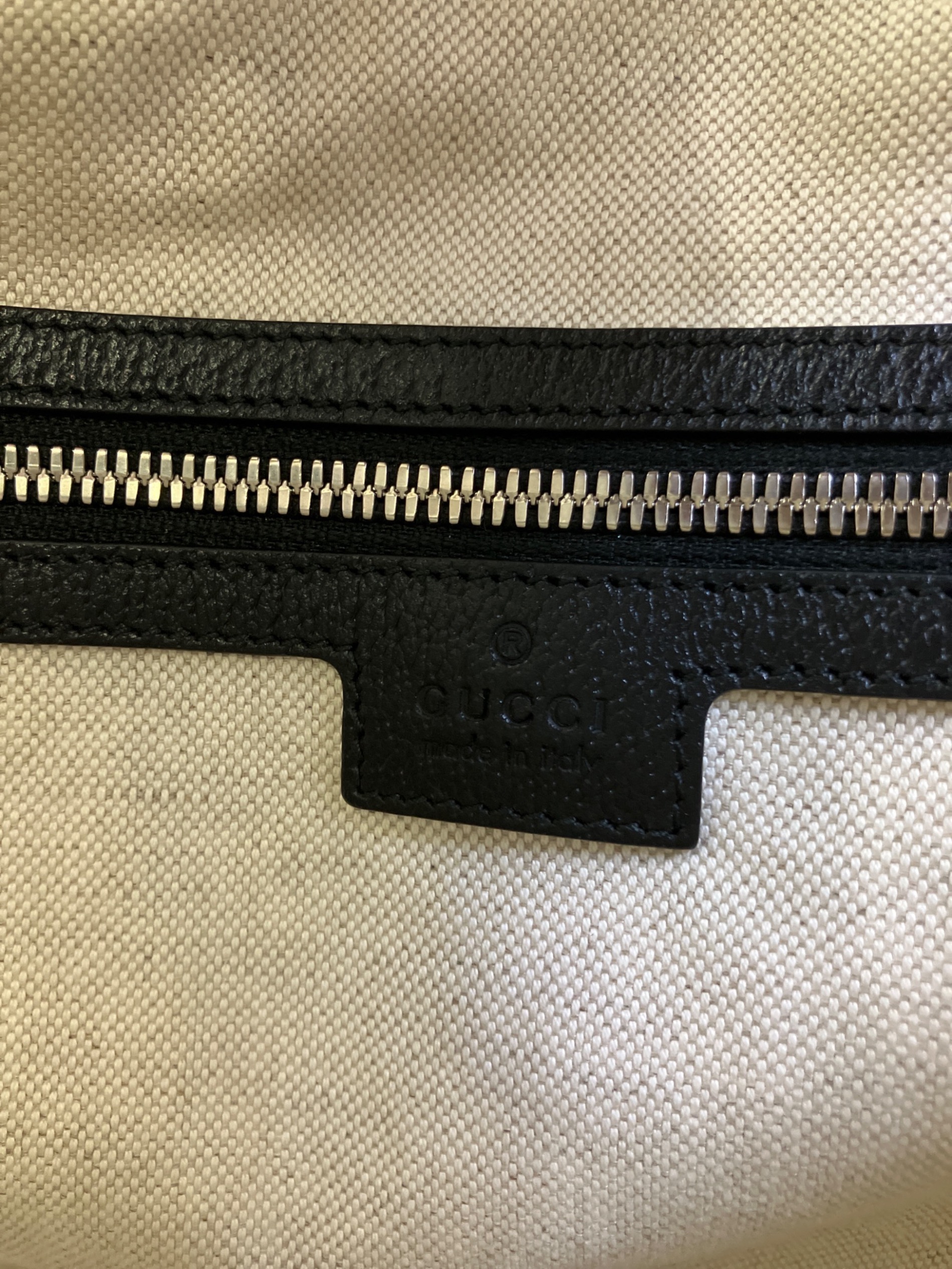 syokougyoページ‼️ホワイト＆ブラックモール 中古・古着通販】GUCCI (グッチ) 2WAYバッグ GGキャンバス エンボス