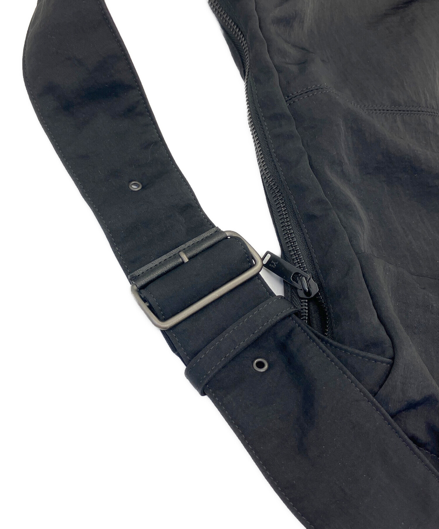 中古・古着通販】Y's (ワイズ) NYLON WASHER TWILL GYOZA-STYLE BAG