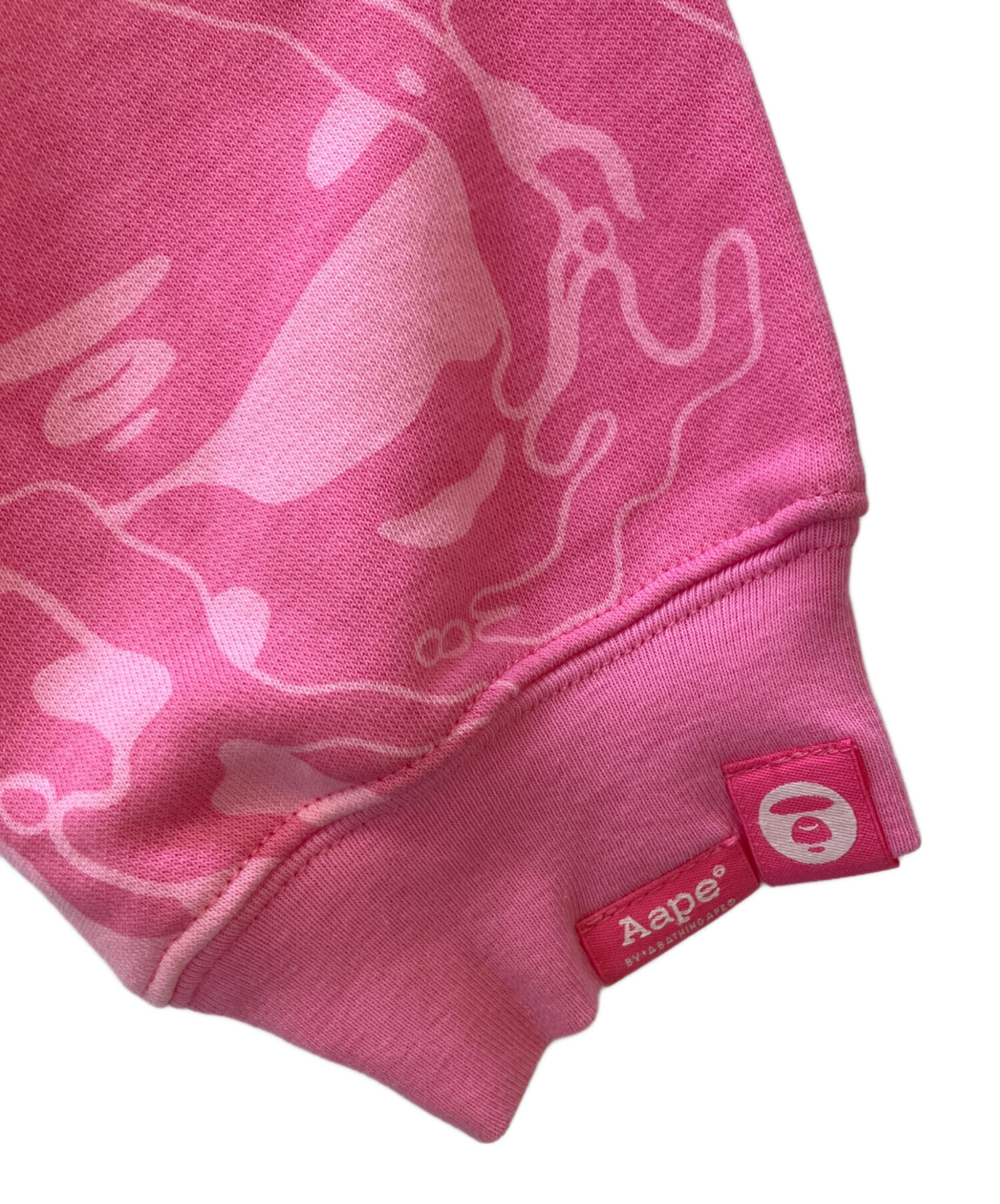 【レア】aape by abathingbape ピンクパーカー 新品タグ付き 中古・古着通販】Aape BY A BATHING APE (エーエイプ バイ ア