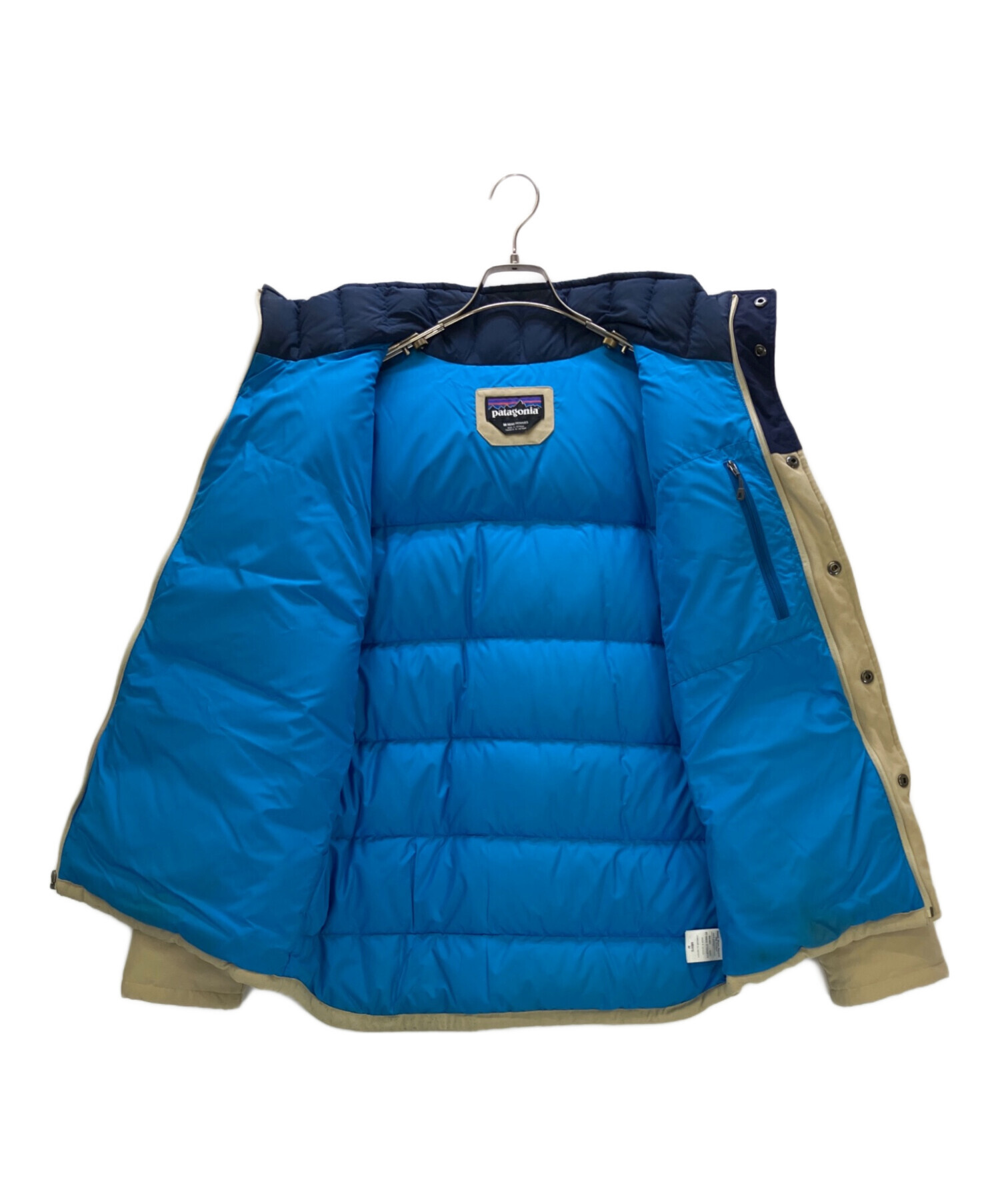 中古・古着通販】Patagonia (パタゴニア) ダウンジャケット ベージュ 中古・古着通販】Patagonia (パタゴニア) ダウンジャケット ベージュ