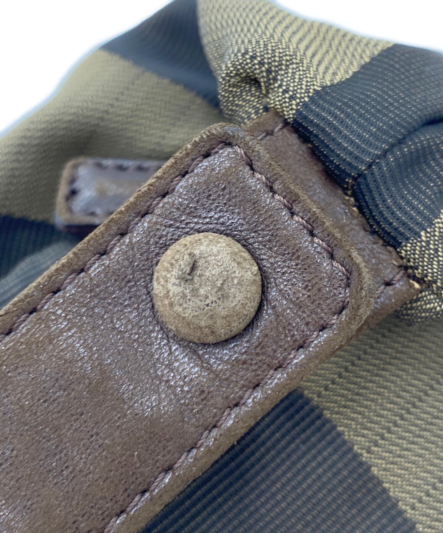 中古・古着通販】FENDI (フェンディ) ポーチ ブラウン｜ブランド・古着