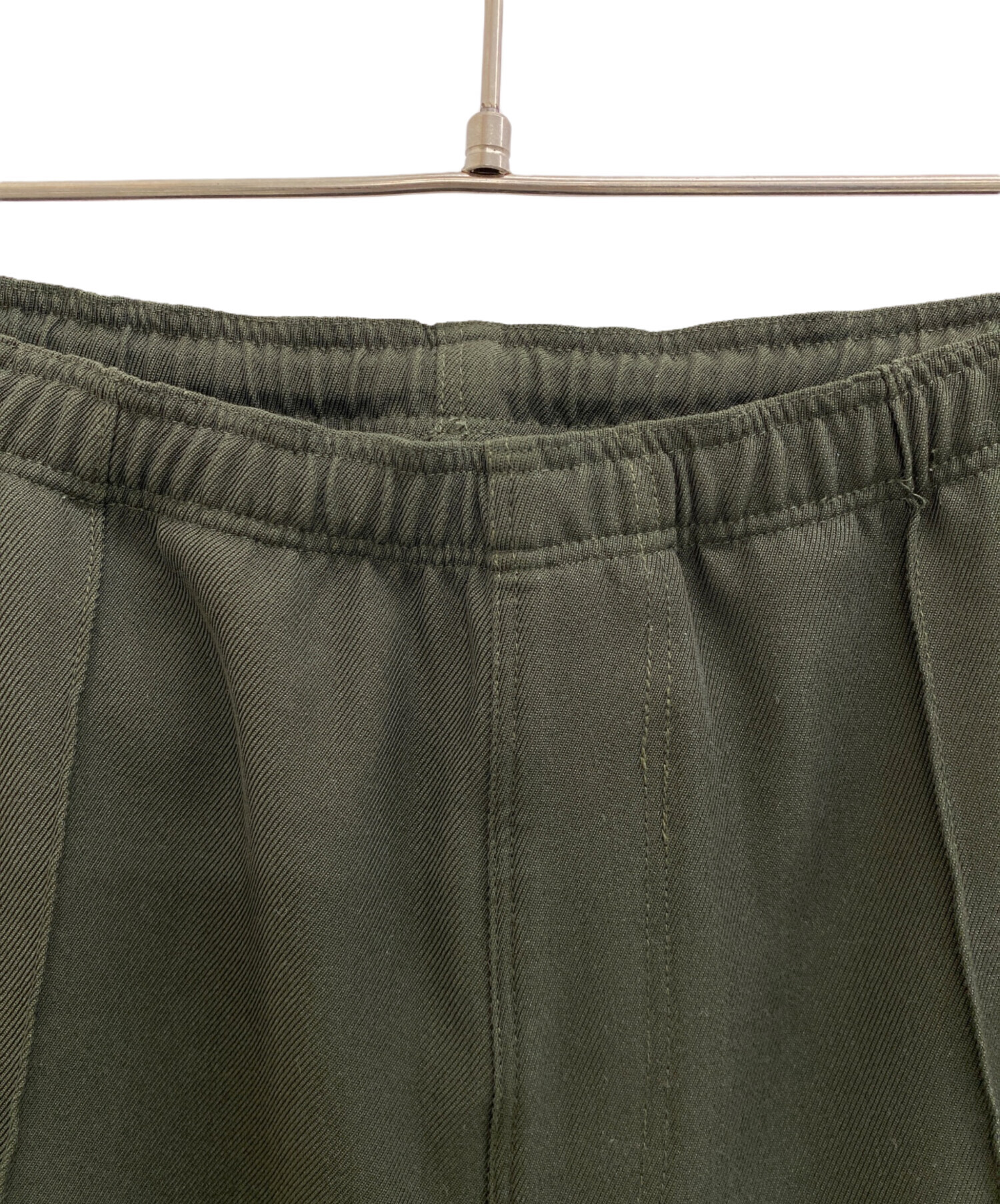 中古・古着通販】Needles (ニードルズ) トラックパンツ カーキ サイズ