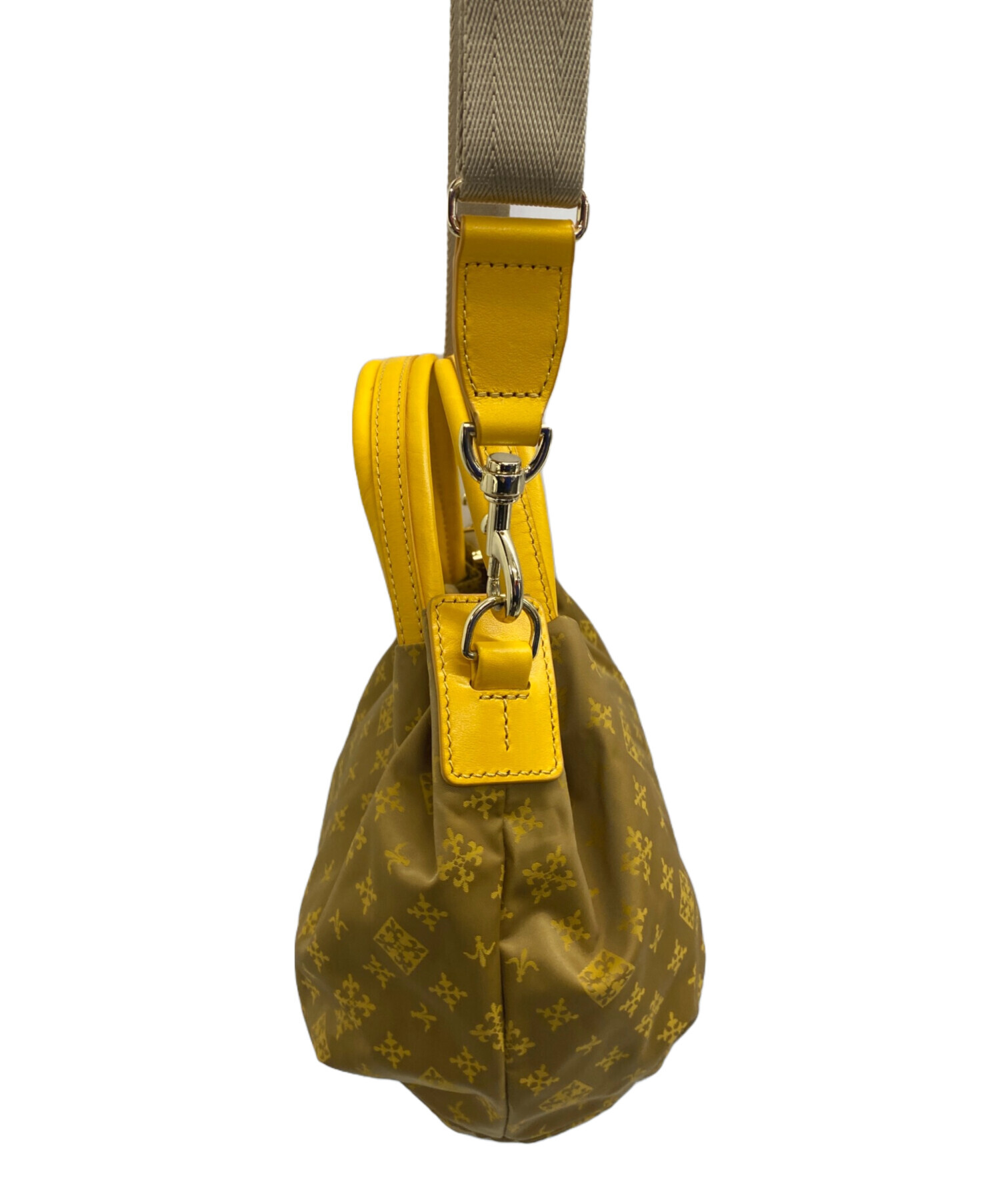 russet ラシット 2WAYバッグ  モノグラム/ナイロン    イエロー レディース / 240001184036 中古・古着通販】russet (ラシット) 2WAYバッグ イエロー｜ブランド
