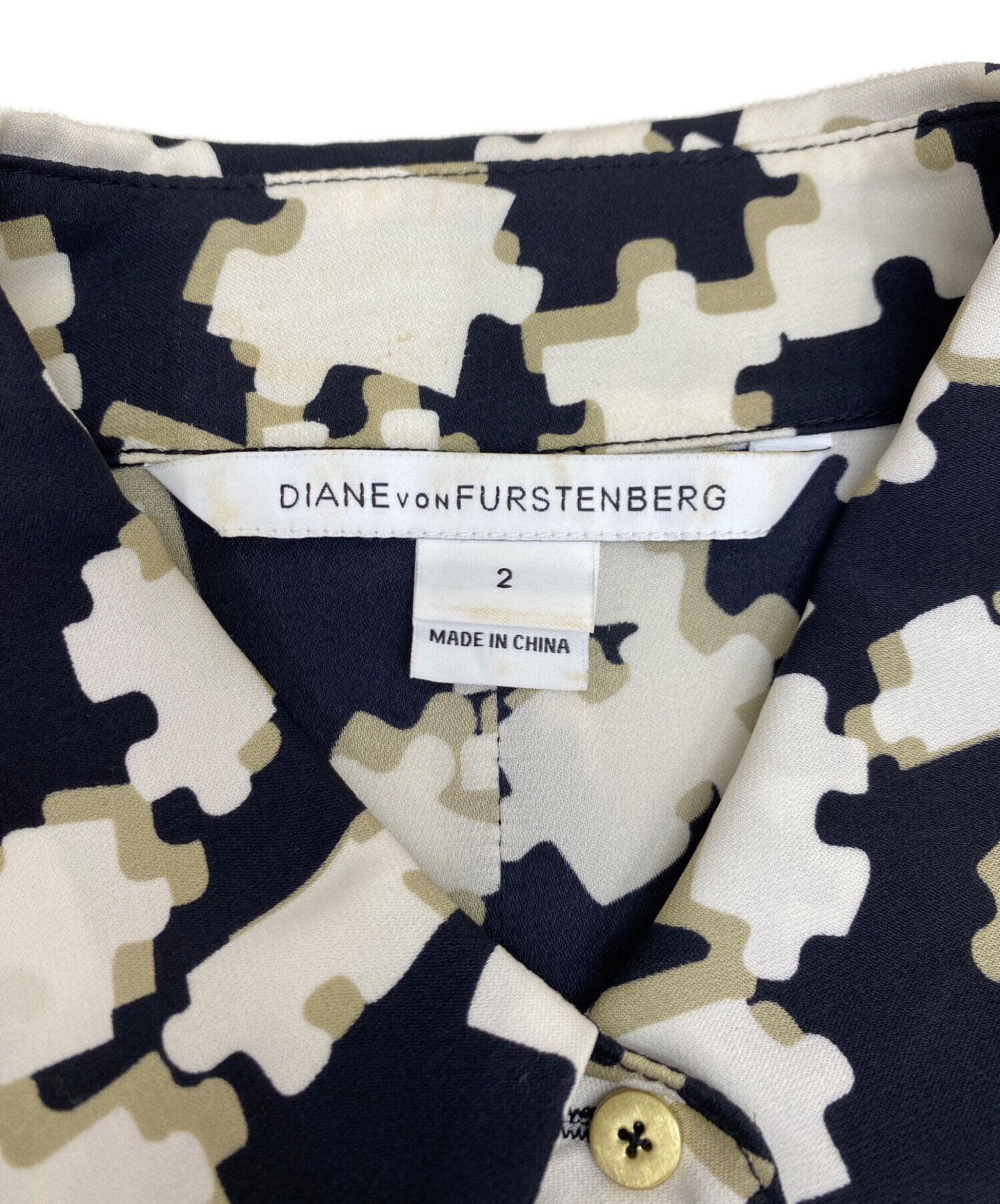 【中古】DIANE von FURSTENBERG ダイアンフォンファステンバーグ　ブラウス　シルク　6サイズ　トップスS20＿s-0115-r20 中古・古着通販】DIANE VON FURSTENBERG (ダイアンフォンファステン
