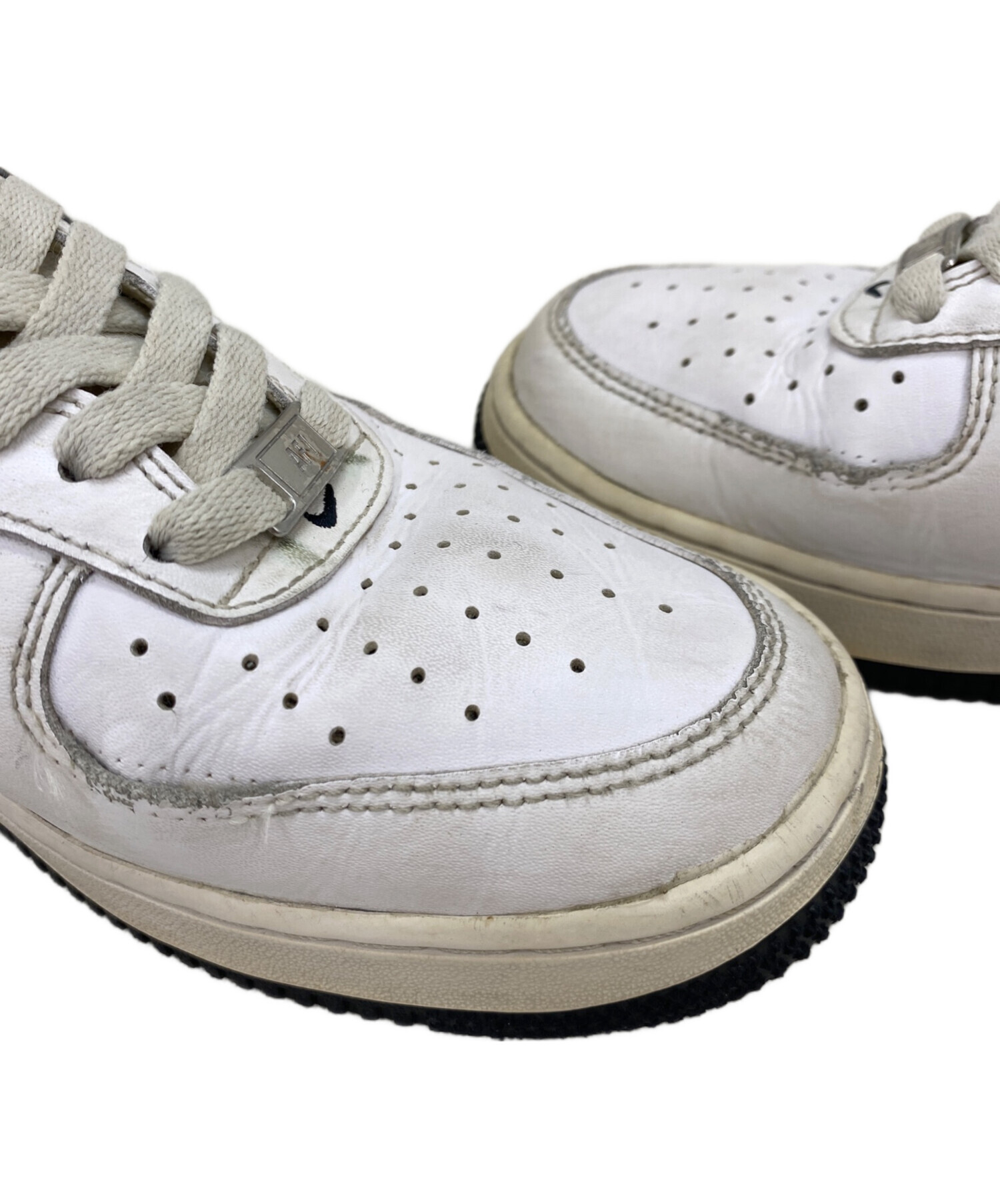中古・古着通販】NIKE (ナイキ) AIR FORCE 1 07 ホワイト サイズ:26cm