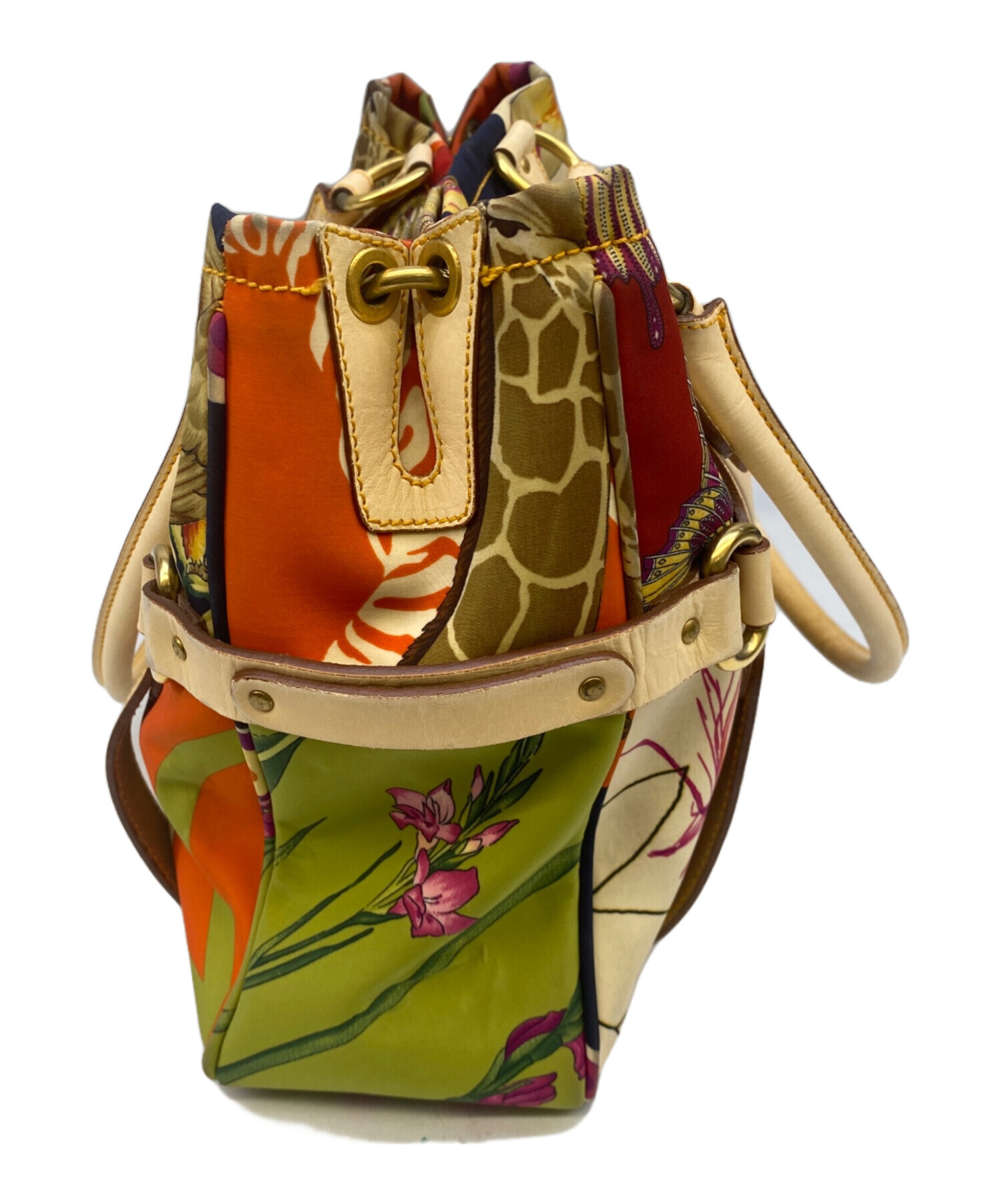 本物 サルヴァトーレ フェラガモ Salvatore Ferragamo レザー ショルダーバッグ ベージュ バッグ 中古・ 中古・古着通販】Salvatore Ferragamo (サルヴァトーレ フェラガモ