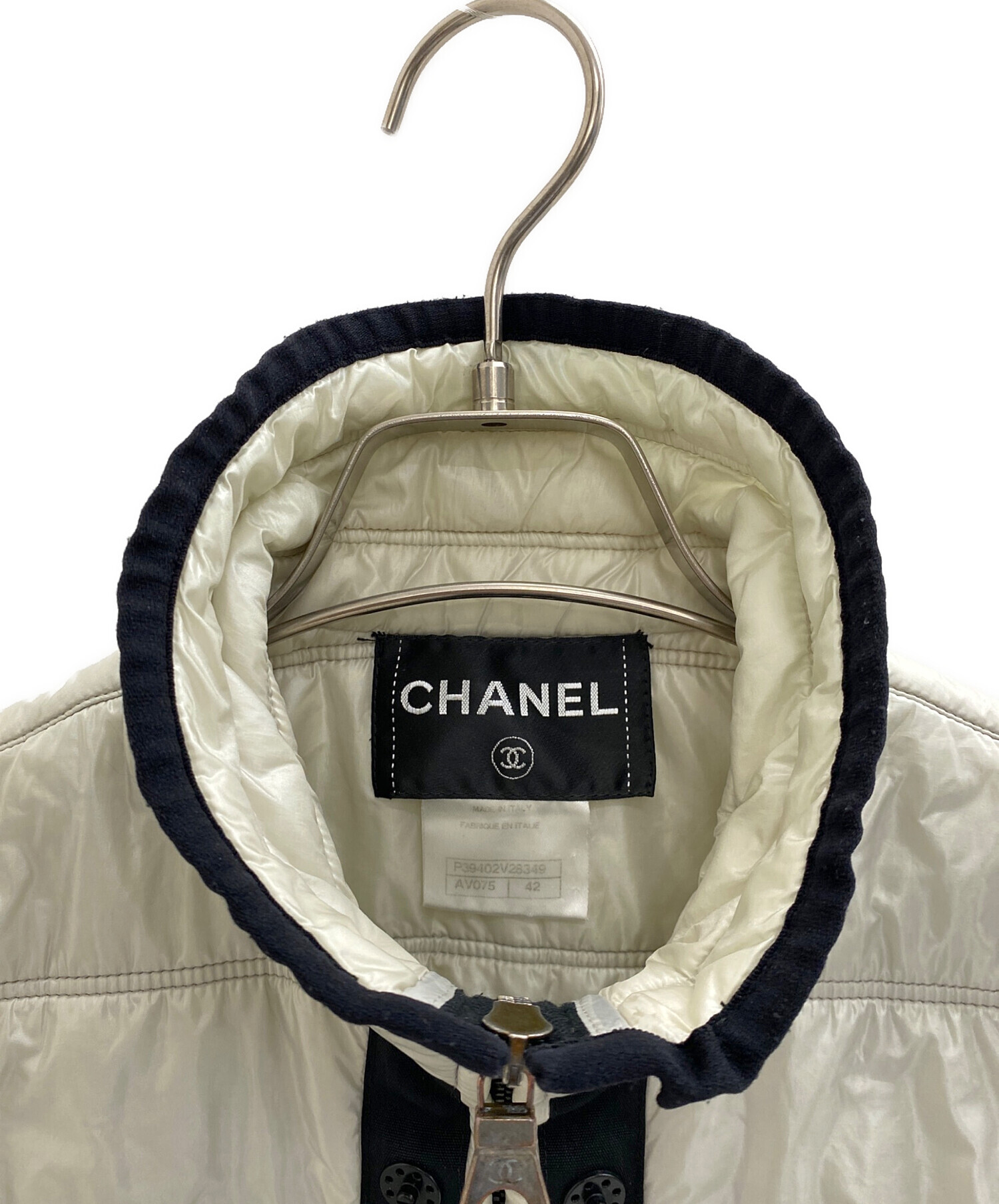 中古・古着通販】CHANEL (シャネル) ココマークボタン付きパデッド