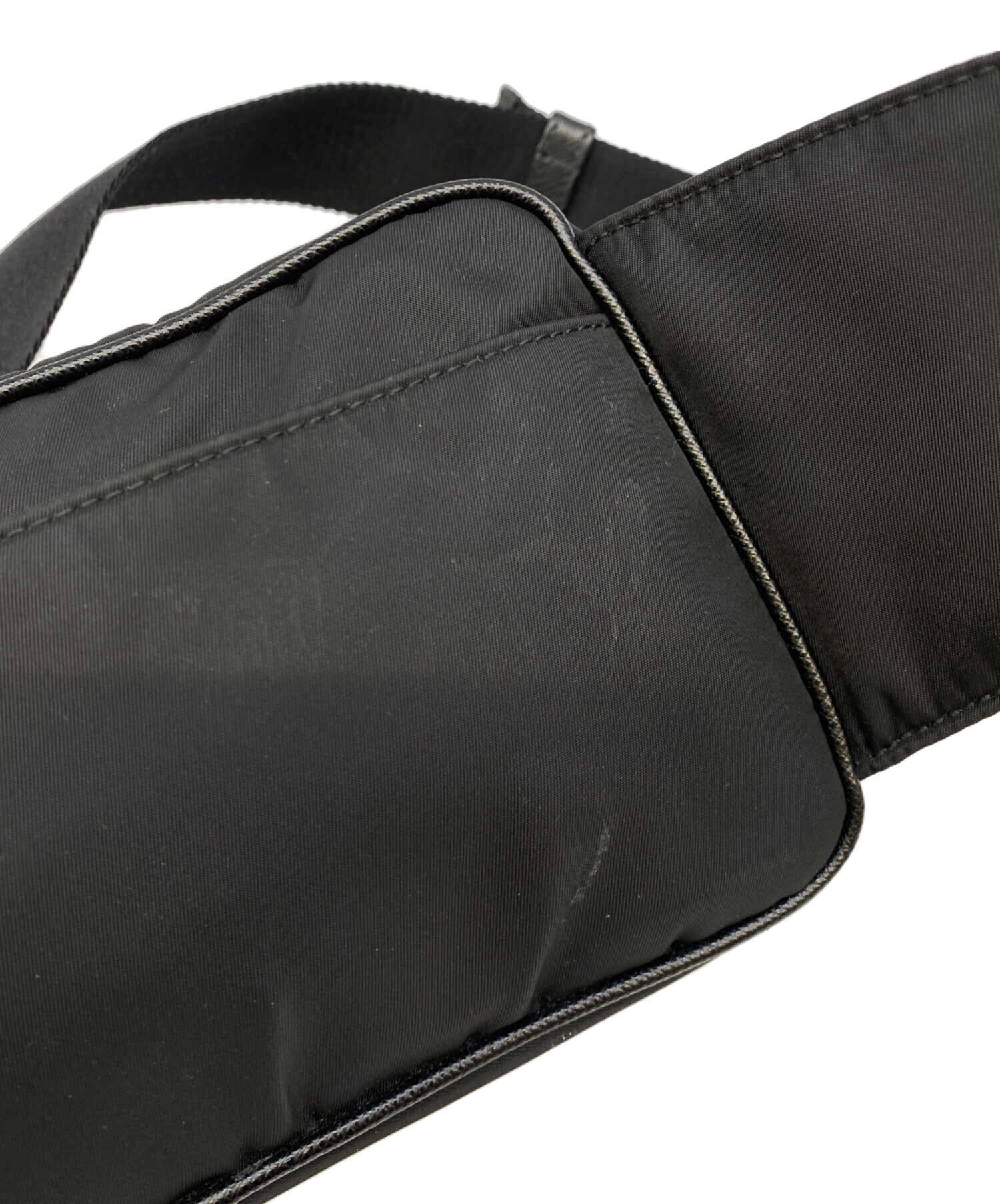 中古・古着通販】PRADA (プラダ) ウエストバッグ ブラック｜ブランド