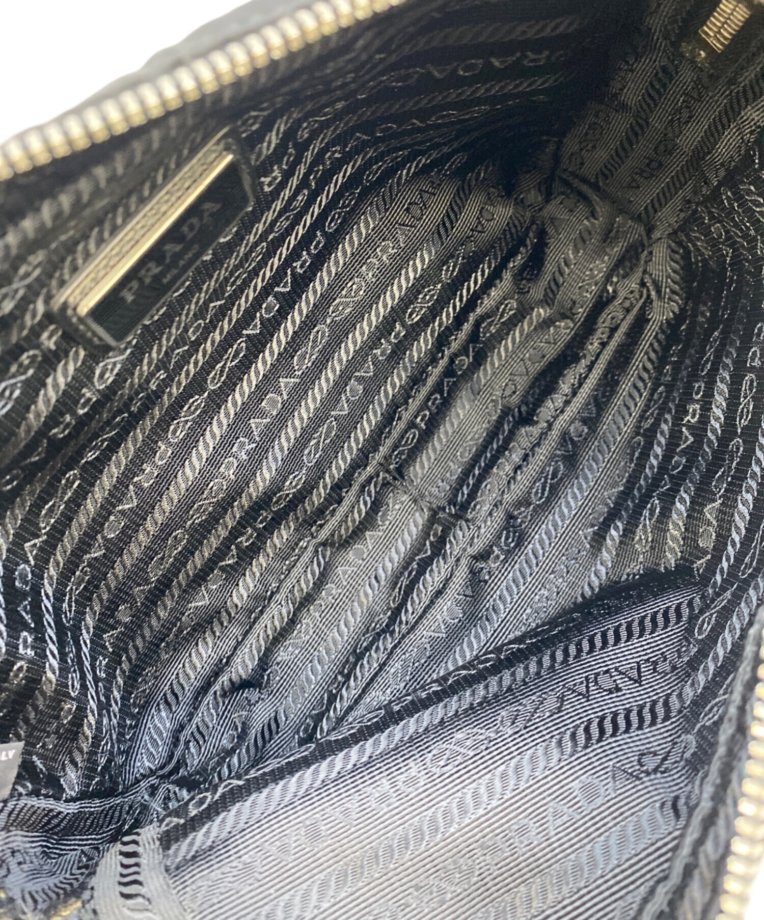 中古・古着通販】PRADA (プラダ) ウエストバッグ ブラック｜ブランド