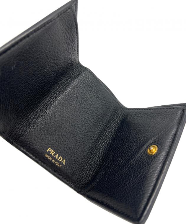 PRADA ブラック 三つ折り財布☆早い者勝ち！値下げ 中古・古着通販】PRADA (プラダ) 3つ折り財布 ブラック｜ブランド