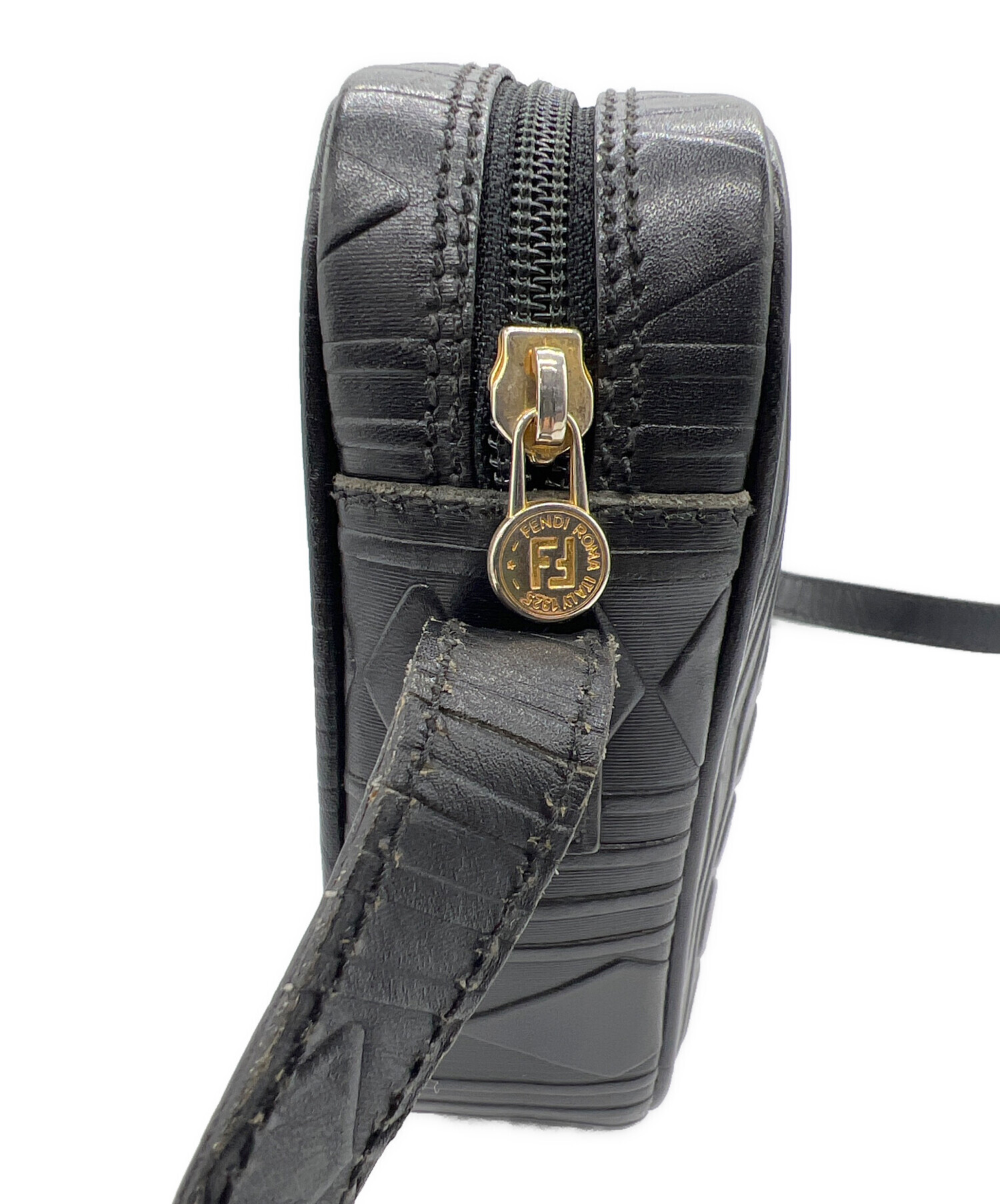 中古・古着通販】FENDI (フェンディ) ショルダーバッグ ブラック