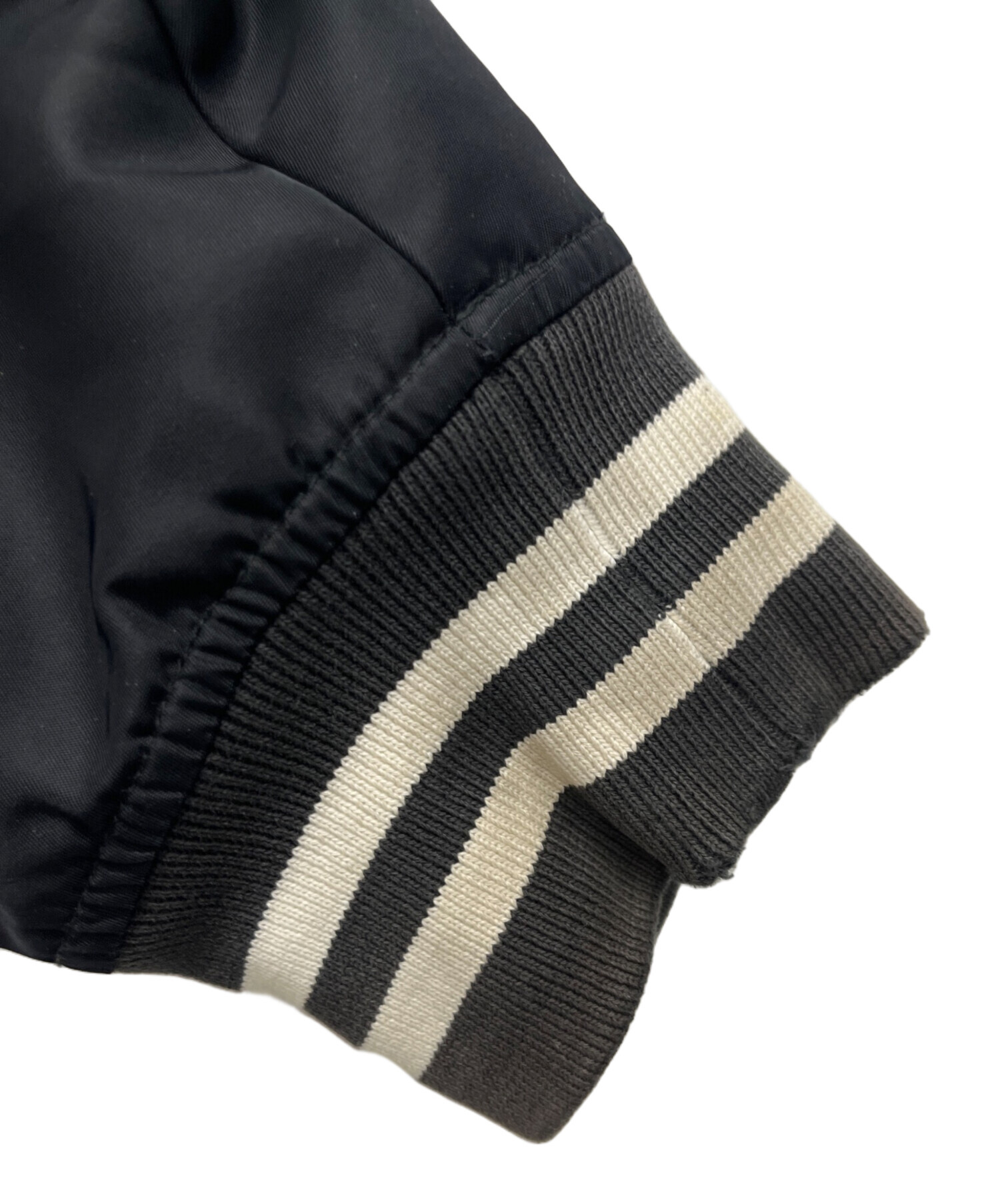 Nike NYC Supreme スタジャン ブラック Nike NYC Supreme スタジャン ブラック