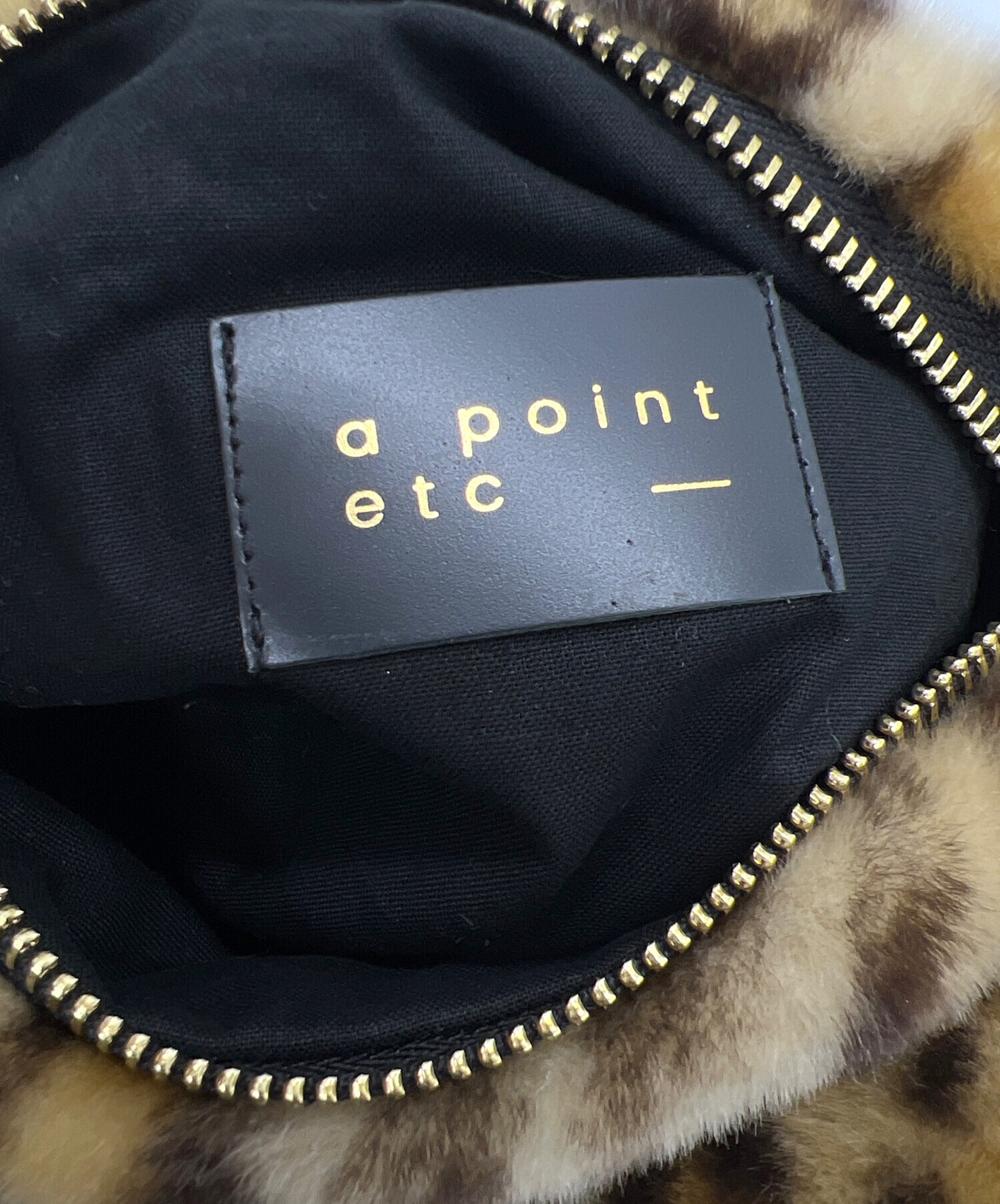 中古・古着通販】a point etc (アー ポワン ウテセ) フェイクファー