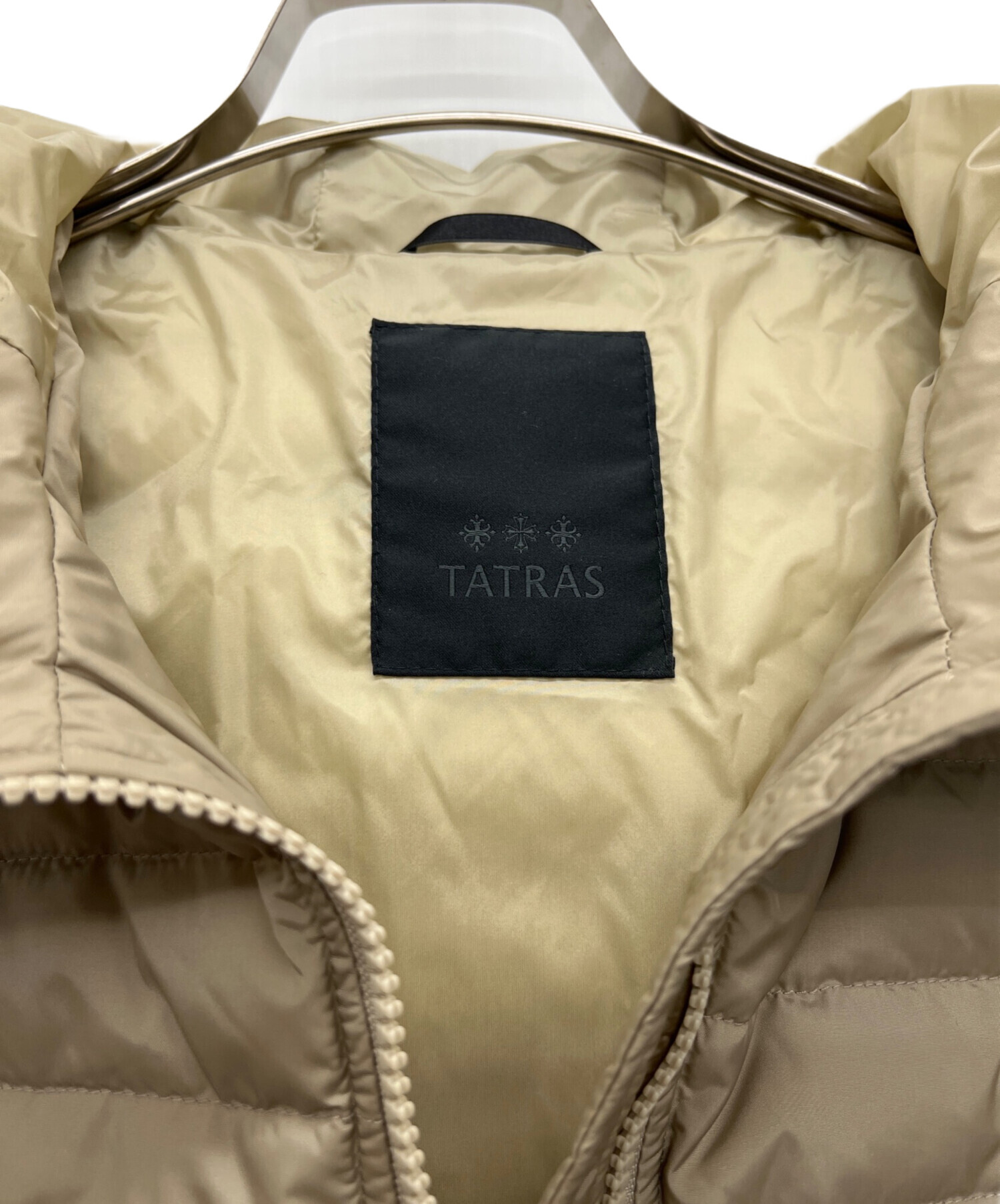 中古・古着通販】TATRAS (タトラス) ダウンジャケット ベージュ サイズ 