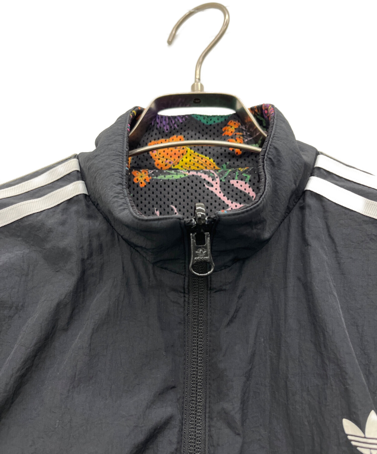 アディダス adidas トラックジャケット リバーシブル メッシュ フードロゴ 中古・古着通販】adidas Originals (アディダスオリジナル