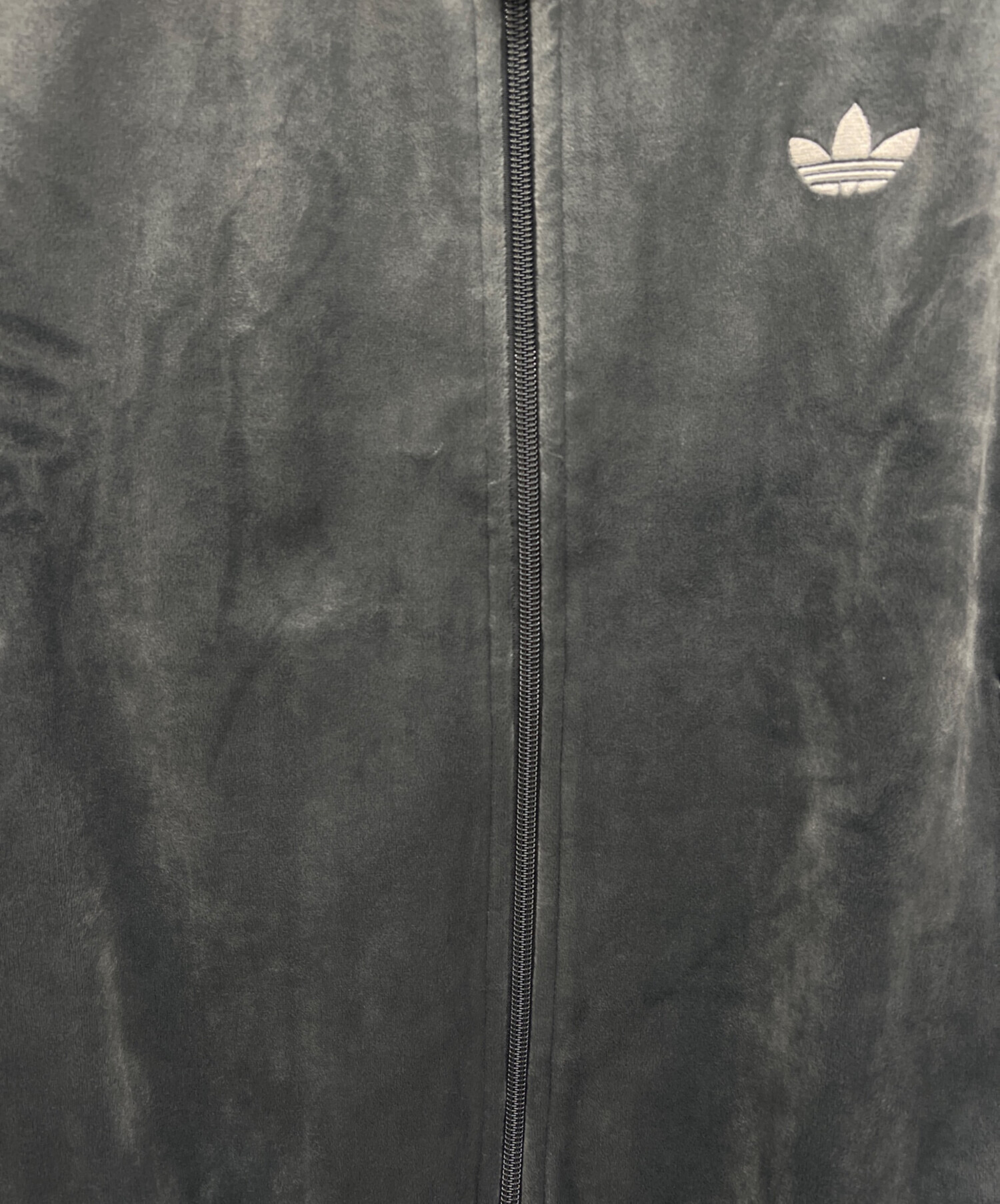 専用【美品】 ベロア トラックジャケット グレー ブラック　トレフォ 中古・古着通販】adidas (アディダス) ベロアトラックジャケット