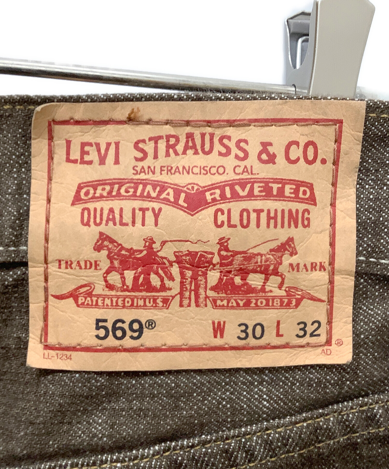 LEVI'S 569 W30 L30 刺繍ブラウンデニム 中古・古着通販】LEVI'S (リーバイス) 569デニムパンツ ブラウン