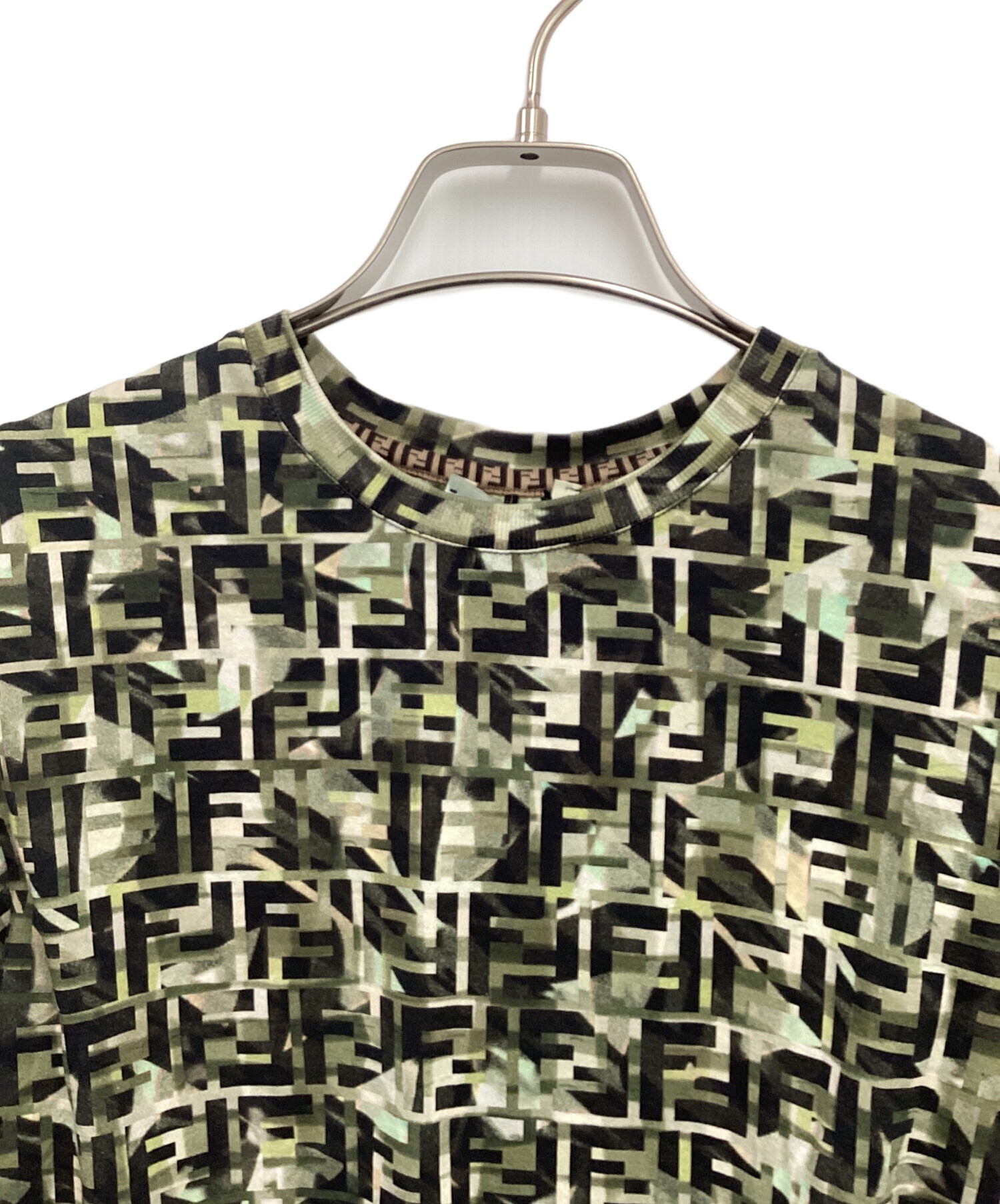 中古・古着通販】FENDI (フェンディ) Tシャツ カーキ×ブラック サイズ 