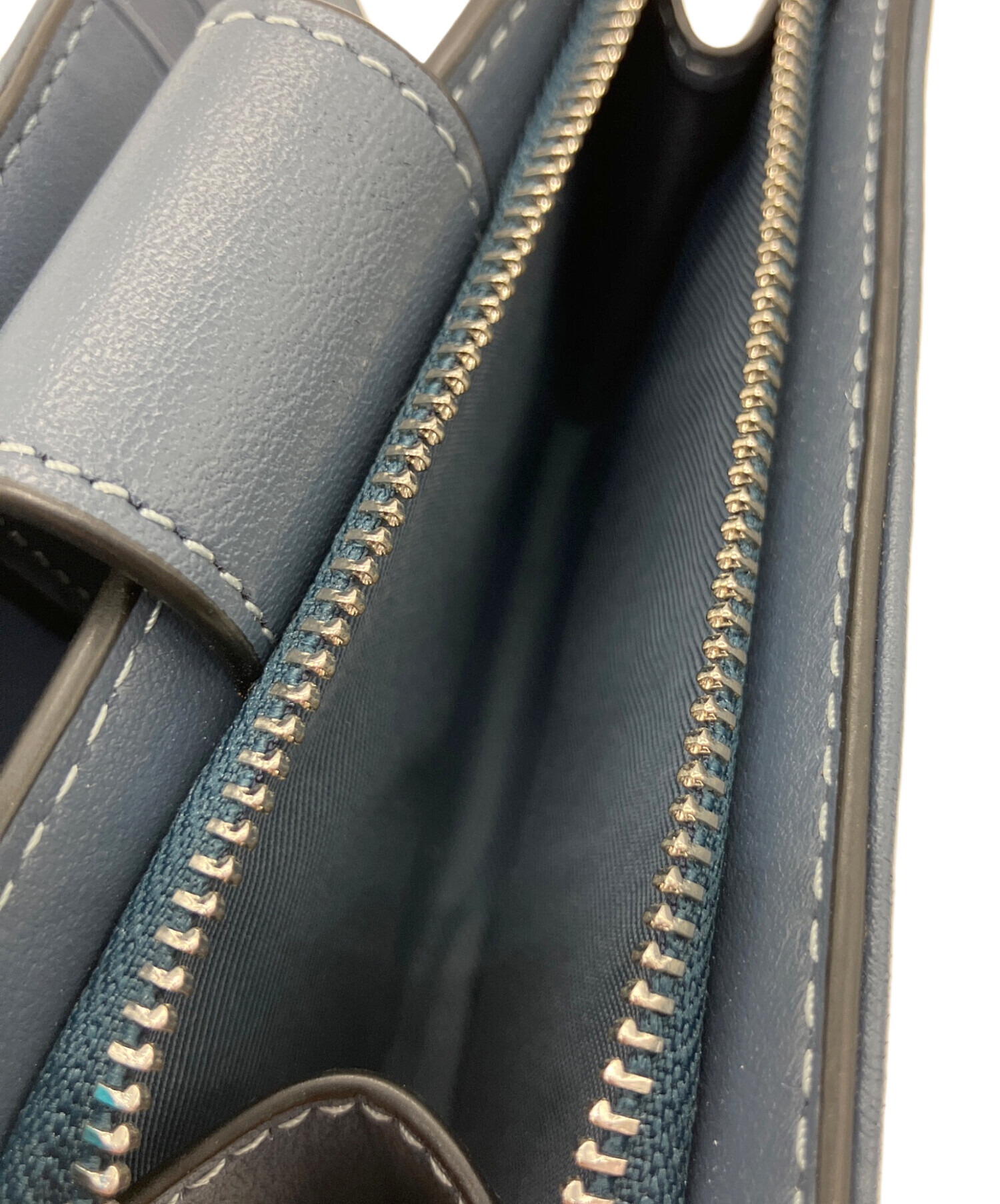 中古・古着通販】COACH (コーチ) ミディアム コーナー ジップ 