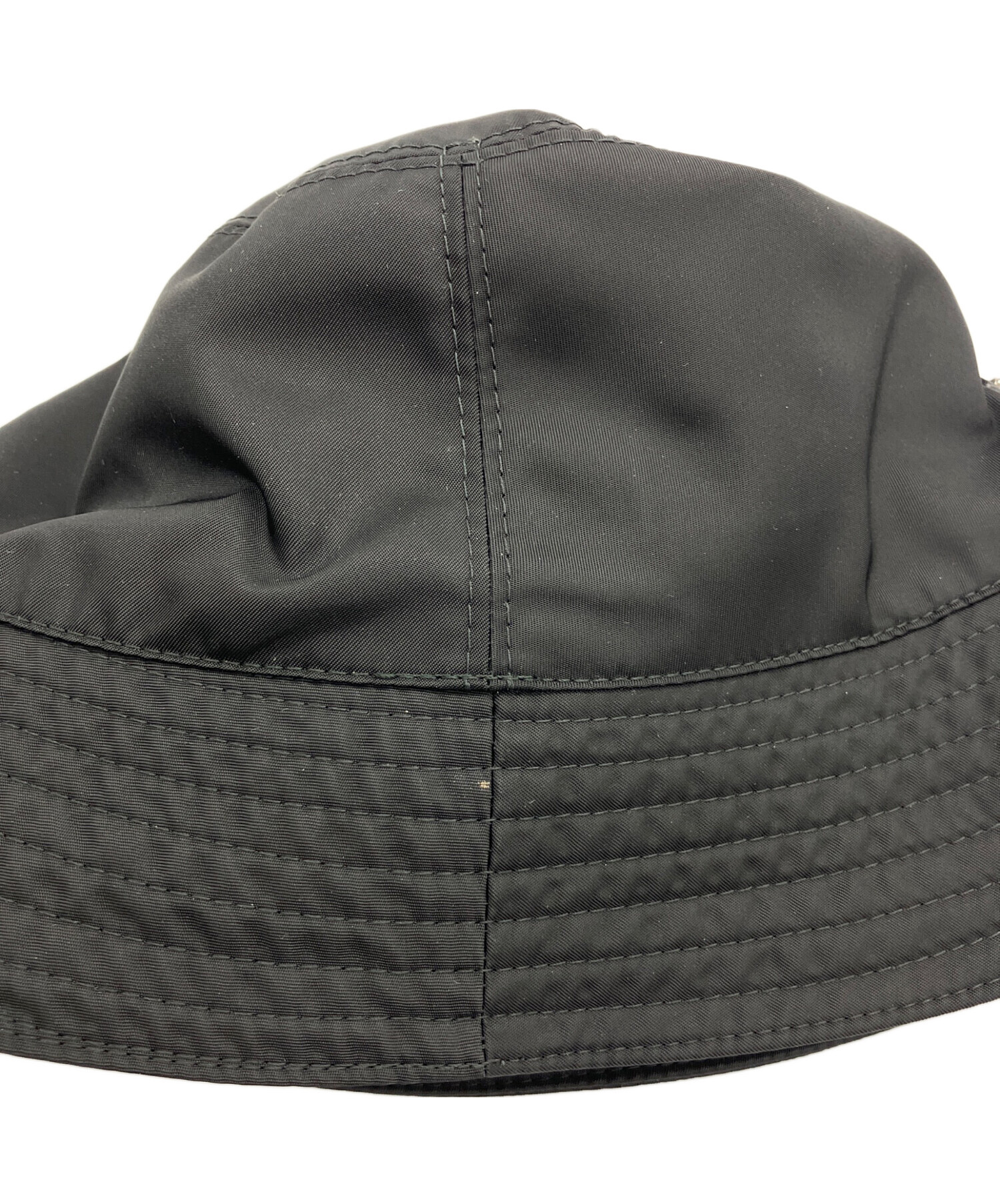 中古・古着通販】PRADA (プラダ) トライアングルロゴバケット 中古・古着通販】PRADA (プラダ) トライアングルロゴバケット