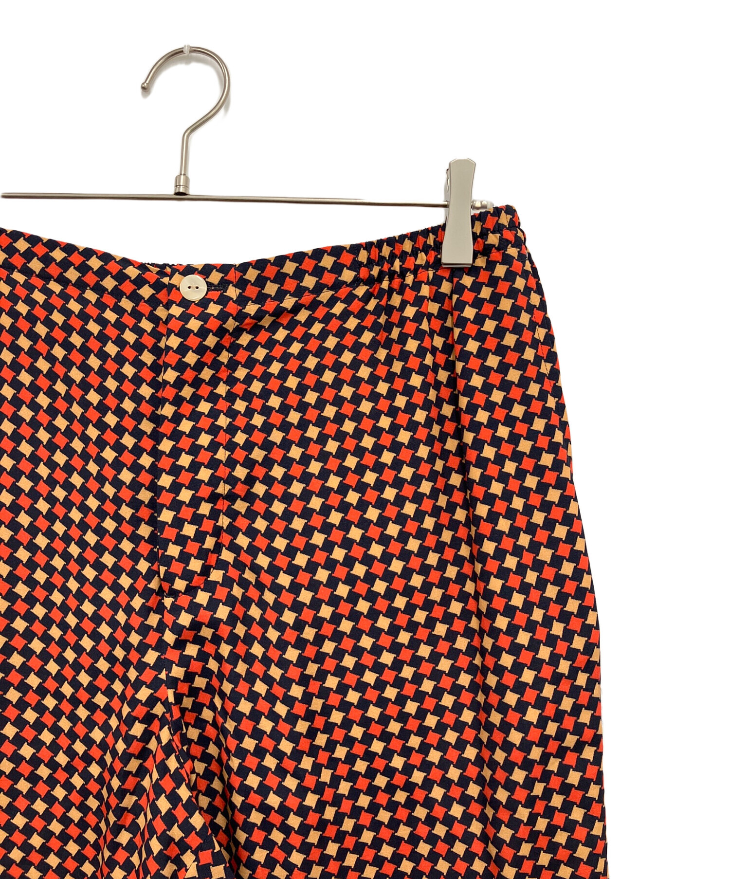 GUCCI グッチ GG柄 ハーフパンツ RED 中古・古着通販】GUCCI (グッチ) ハーフパンツ レッド サイズ:48