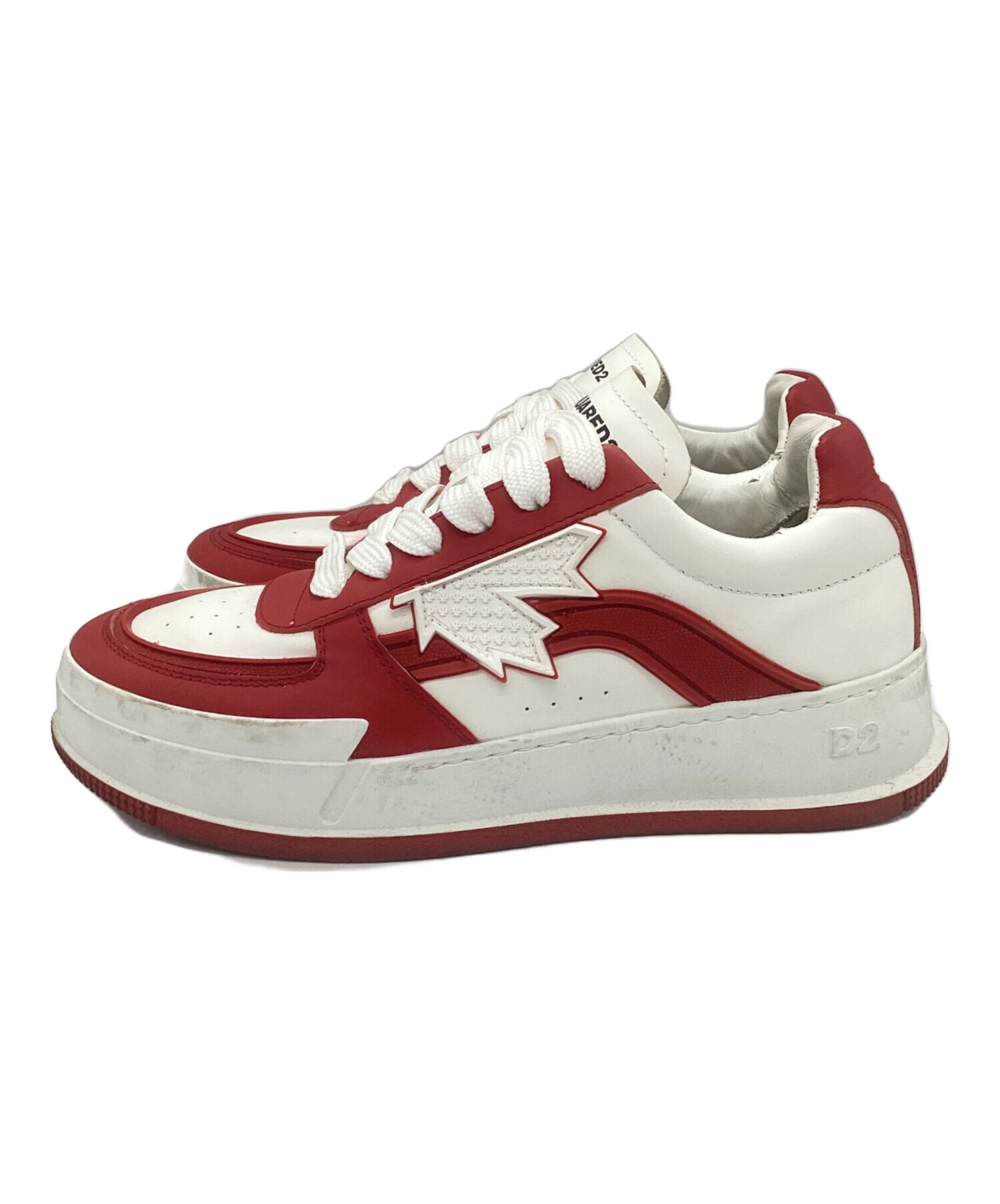 DSQUARED2 ホワイト/レッド スニーカー 中古・古着通販】DSQUARED2 (ディースクエアード) スニーカー ホワイト