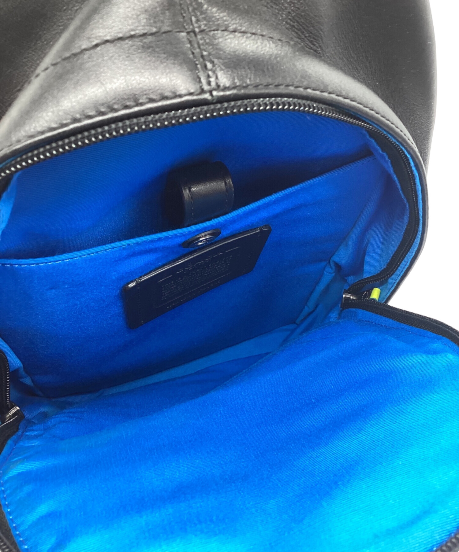 中古・古着通販】COACH (コーチ) ボディーバッグ ブラック｜ブランド 
