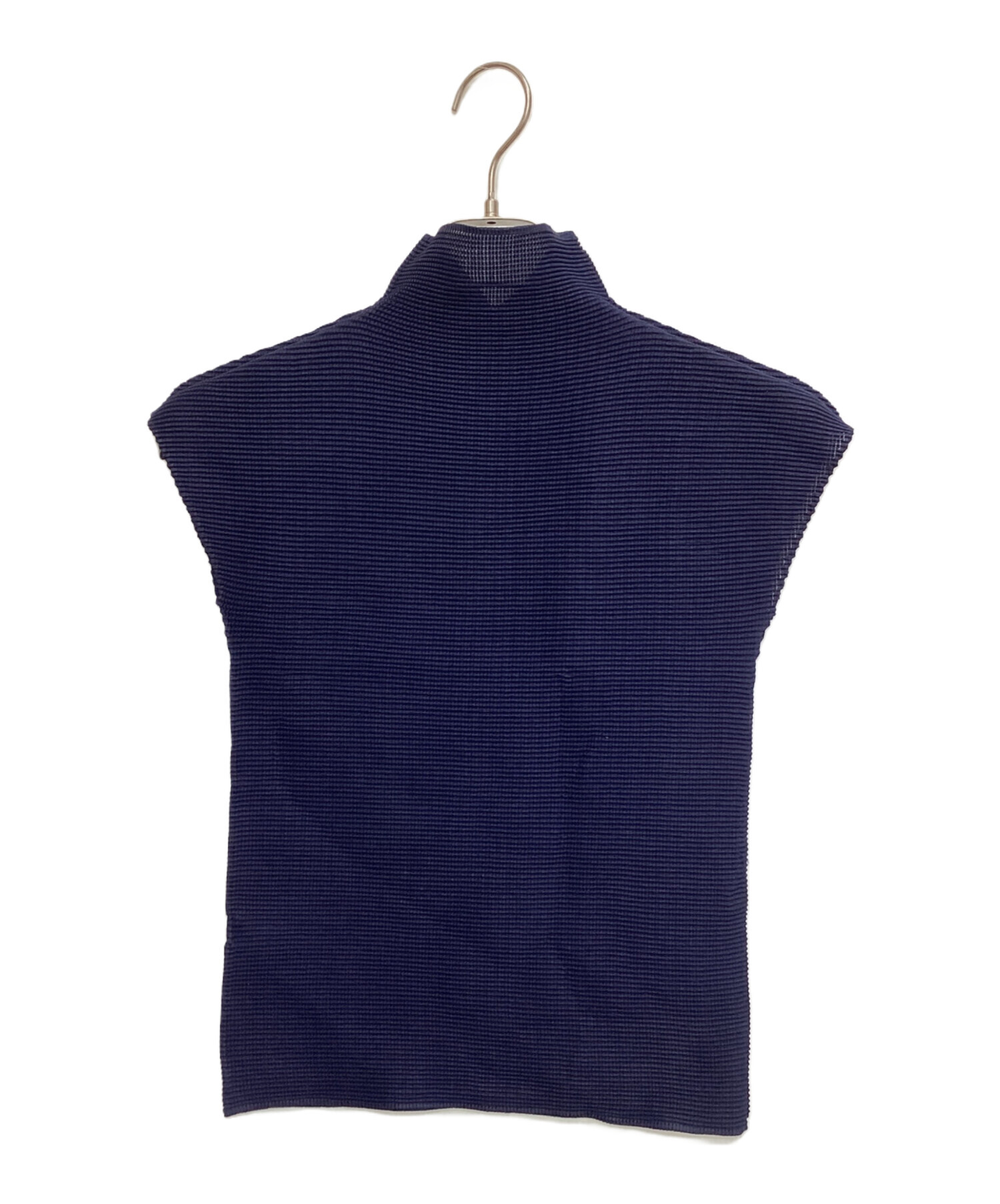 me ISSEY MIYAKE ミーイッセイミヤケ 半袖 プリーツカットソー 中古・古着通販】me ISSEY MIYAKE (ミーイッセイ ミヤケ) 半袖