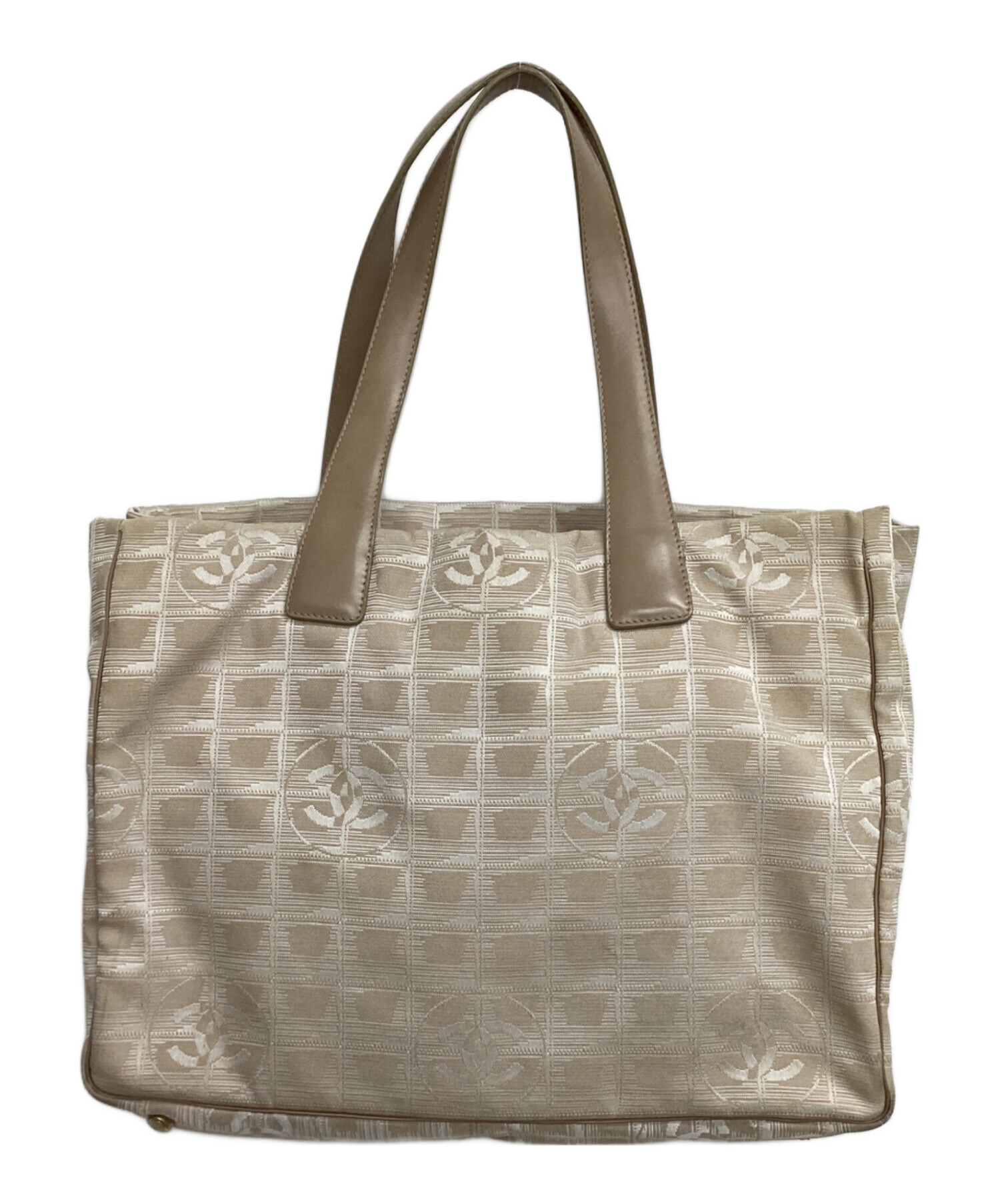 にゃん　CHANEL ニュートラベルライン　ベージュ 中古・古着通販】CHANEL (シャネル) ニュートラベルライン ベージュ