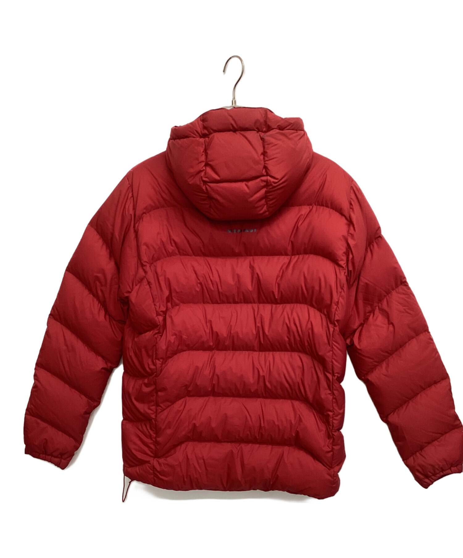 MAMMUT レッド フード付きナイロンジャケット L タグ付き！ 中古・古着通販】MAMMUT (マムート) ダウンジャケット レッド サイズ:L