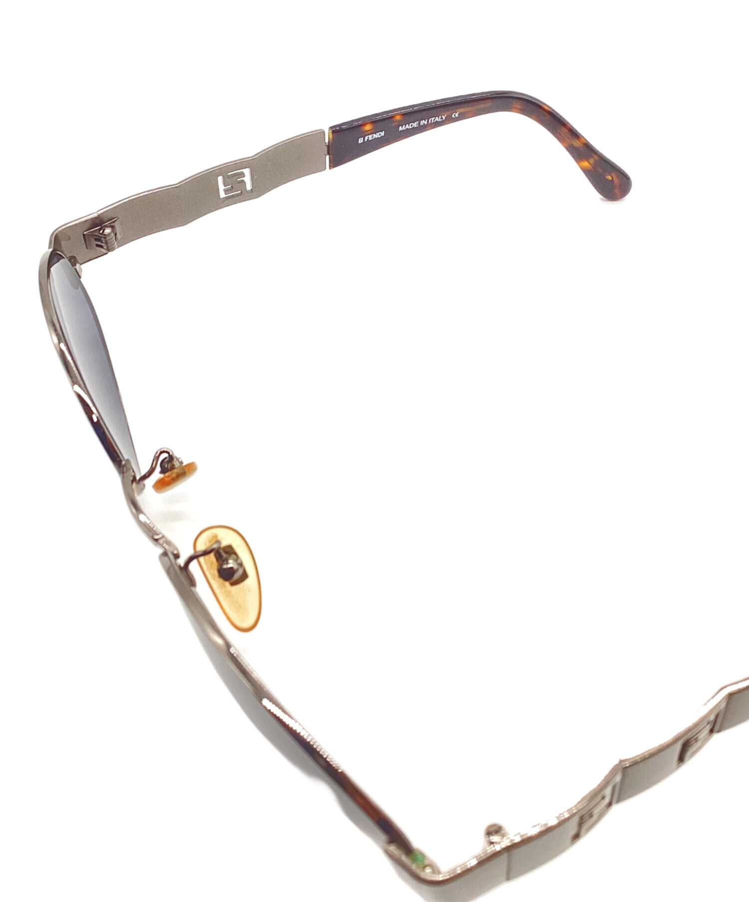 FENDI フェンディ/フラットトップサングラス/FE40106F/Aランク/92【中古】 楽天市場】FENDI フェンディ/フラットトップサングラス/FE40106F/A