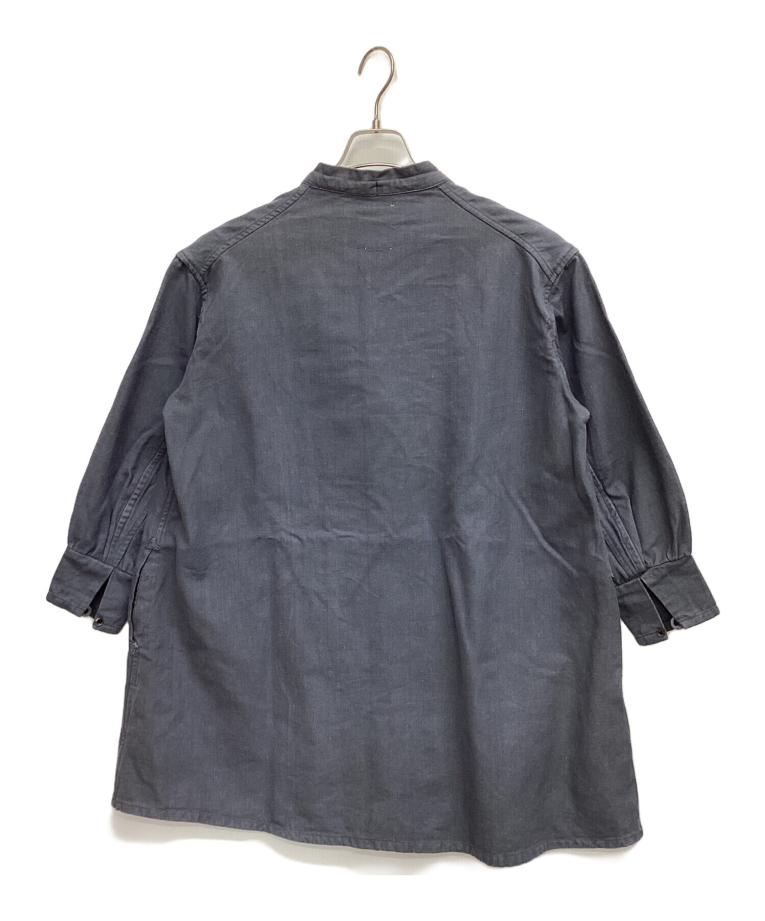 HACHE アッシュ ブラウス M 紺 【古着】【中古】【送料無料】 HACHE アッシュ ブラウス M 紺 【古着】【中古】【送料無料】の通販は