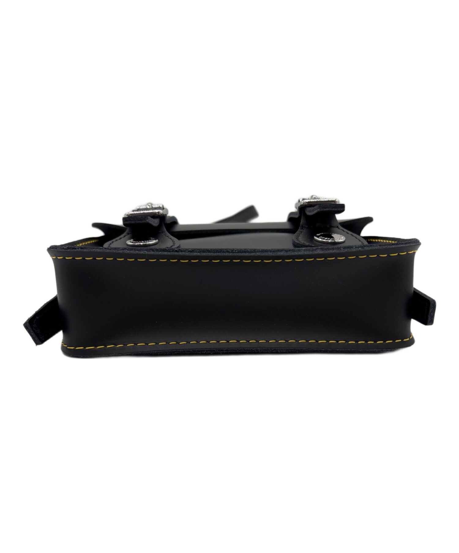 【中古品】Pirates ドクターズバッグ　黒 中古・古着通販】Dr.Martens (ドクターマーチン) 7インチ サッチェル
