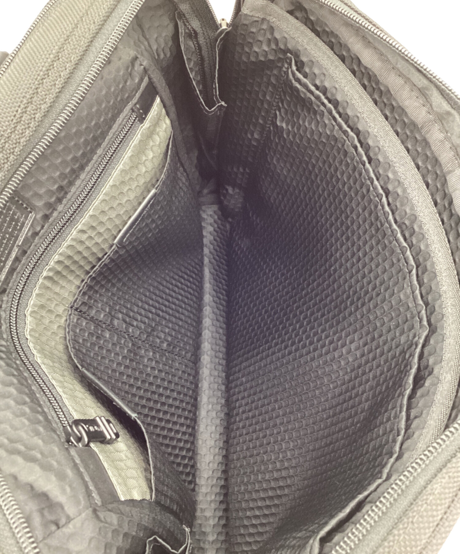 【極美未使用品✨】 TUMI レザー ブリーフケース 2415D2E タグ付 中古・古着通販】TUMI (トゥミ) 2WAYブリーフケース ブラック