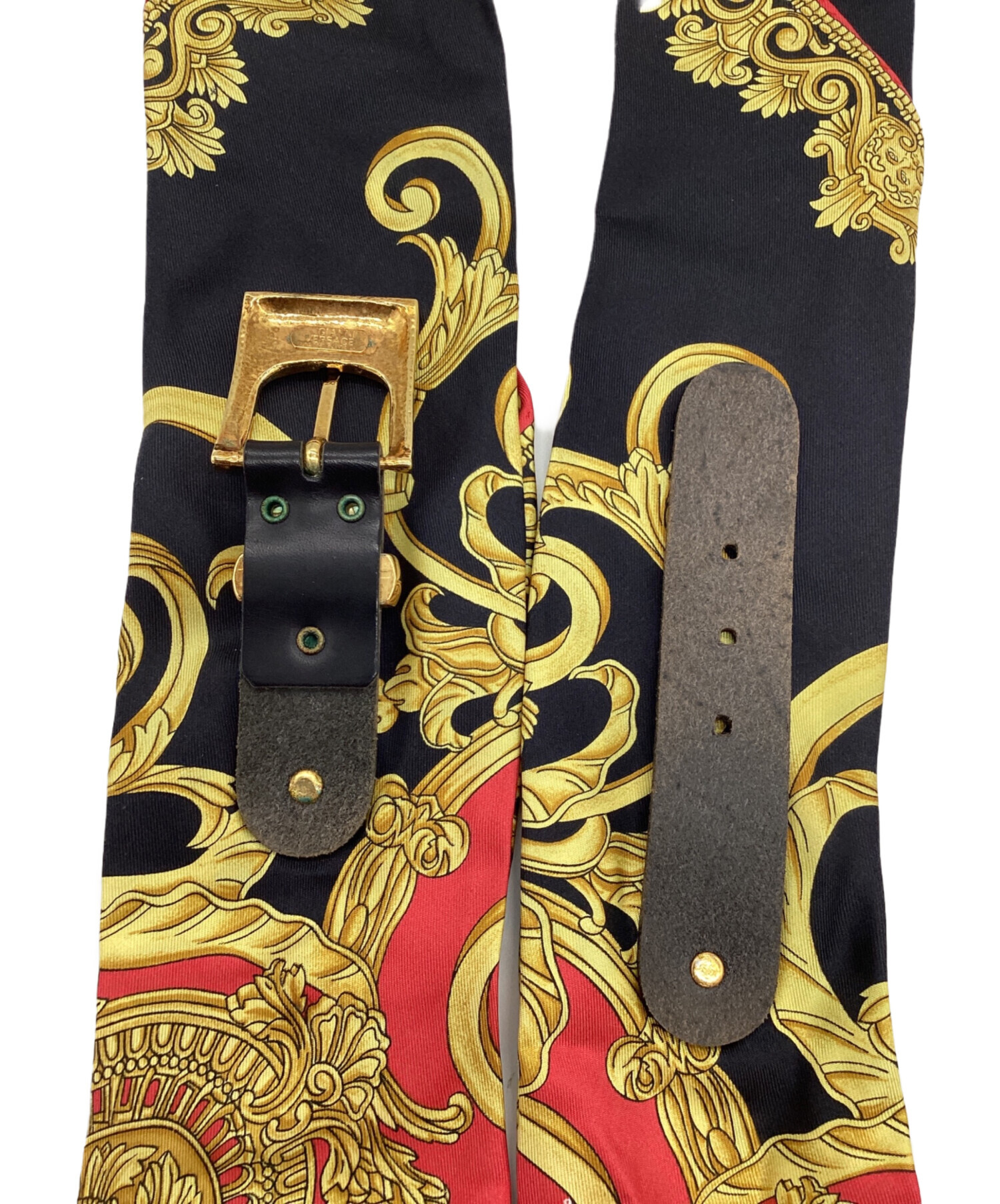 Gianni Versace ベルサーチ スカーフ ベルト アニマル メドゥーサ 中古・古着通販】GIANNI VERSACE (ジャンニ・ヴェルサーチ) メドゥーサ