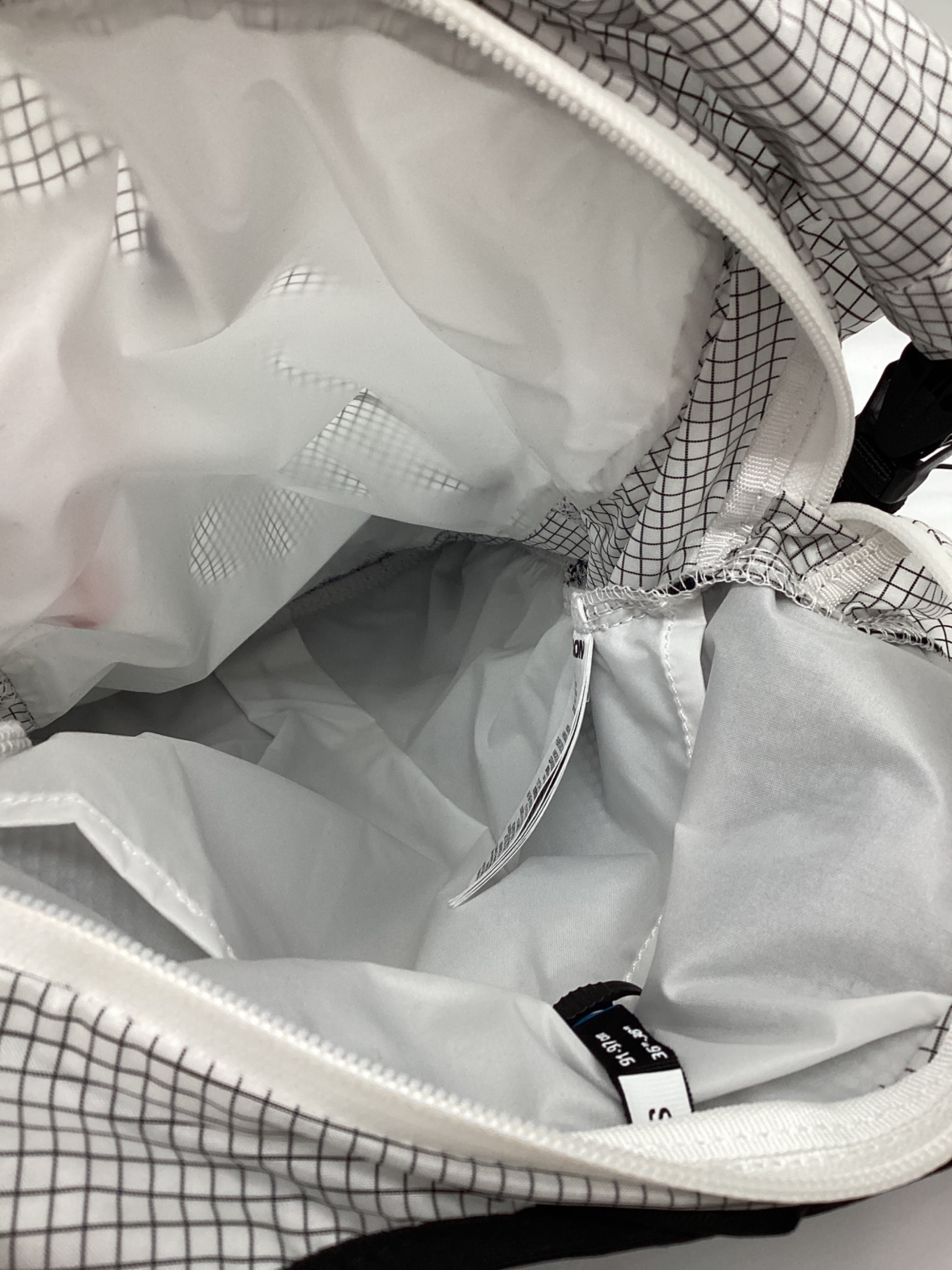 中古・古着通販】SALOMON (サロモン) リュック ホワイト×ブラック 