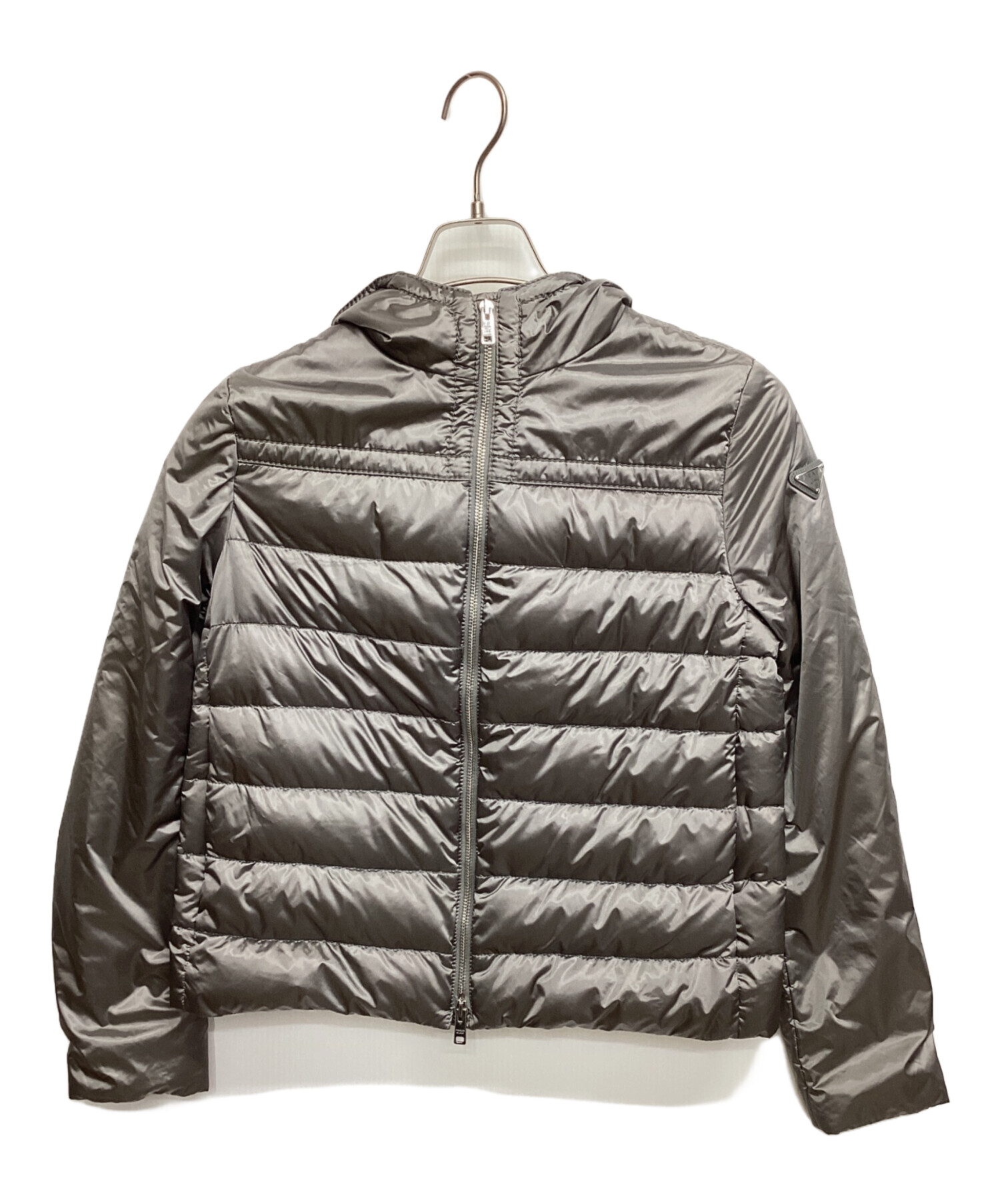 中古・古着通販】PRADA (プラダ) ダウンジャケット グレー サイズ:38 