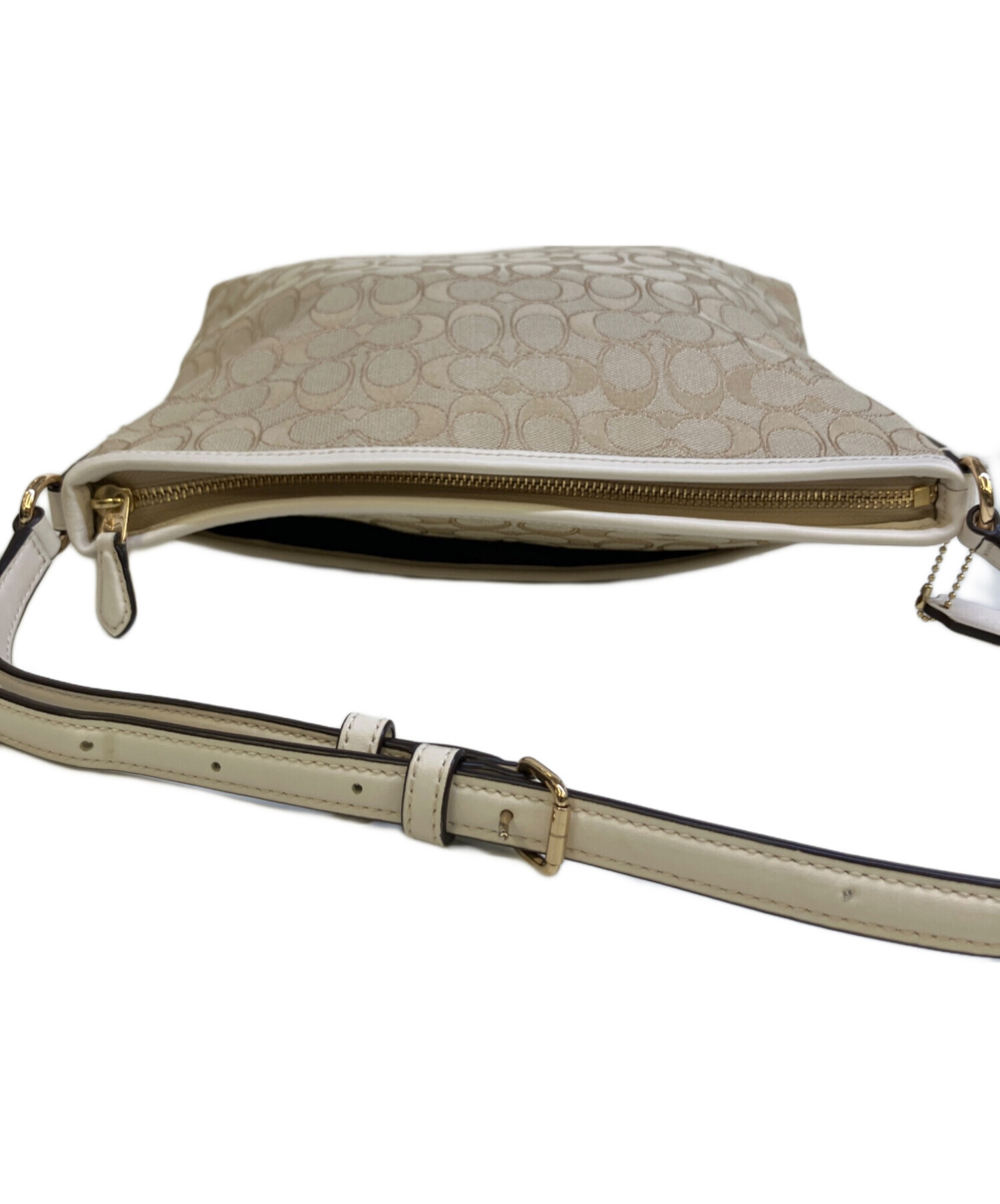 COACH コーチ ショルダーバッグ - アイボリー 【古着】【中古】 中古・古着通販】COACH (コーチ) ショルダーバッグ アイボリー
