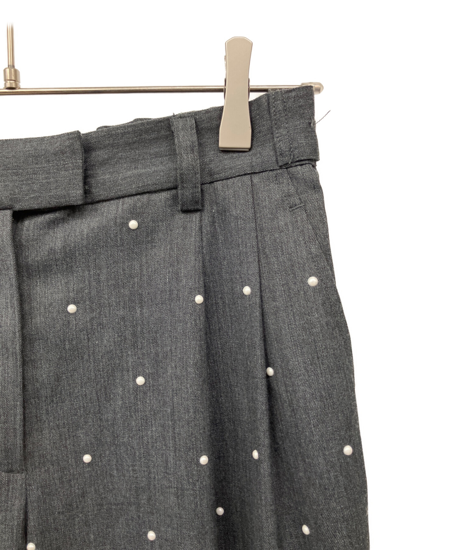 Cygne グレー パンツ サイズ1新品タグ付き 中古・古着通販】cygne (シーニュ) パンツ グレー サイズ:L｜ブランド