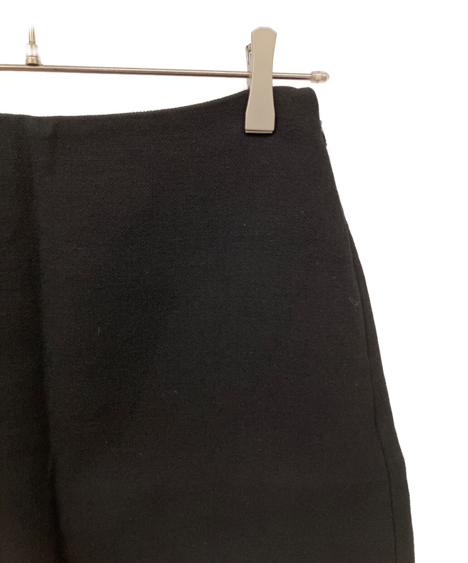 【新品・未使用】PRADA プラダ ブラック フレアスカート 38 タグ付き 中古・古着通販】PRADA (プラダ) スカート ブラック サイズ:38