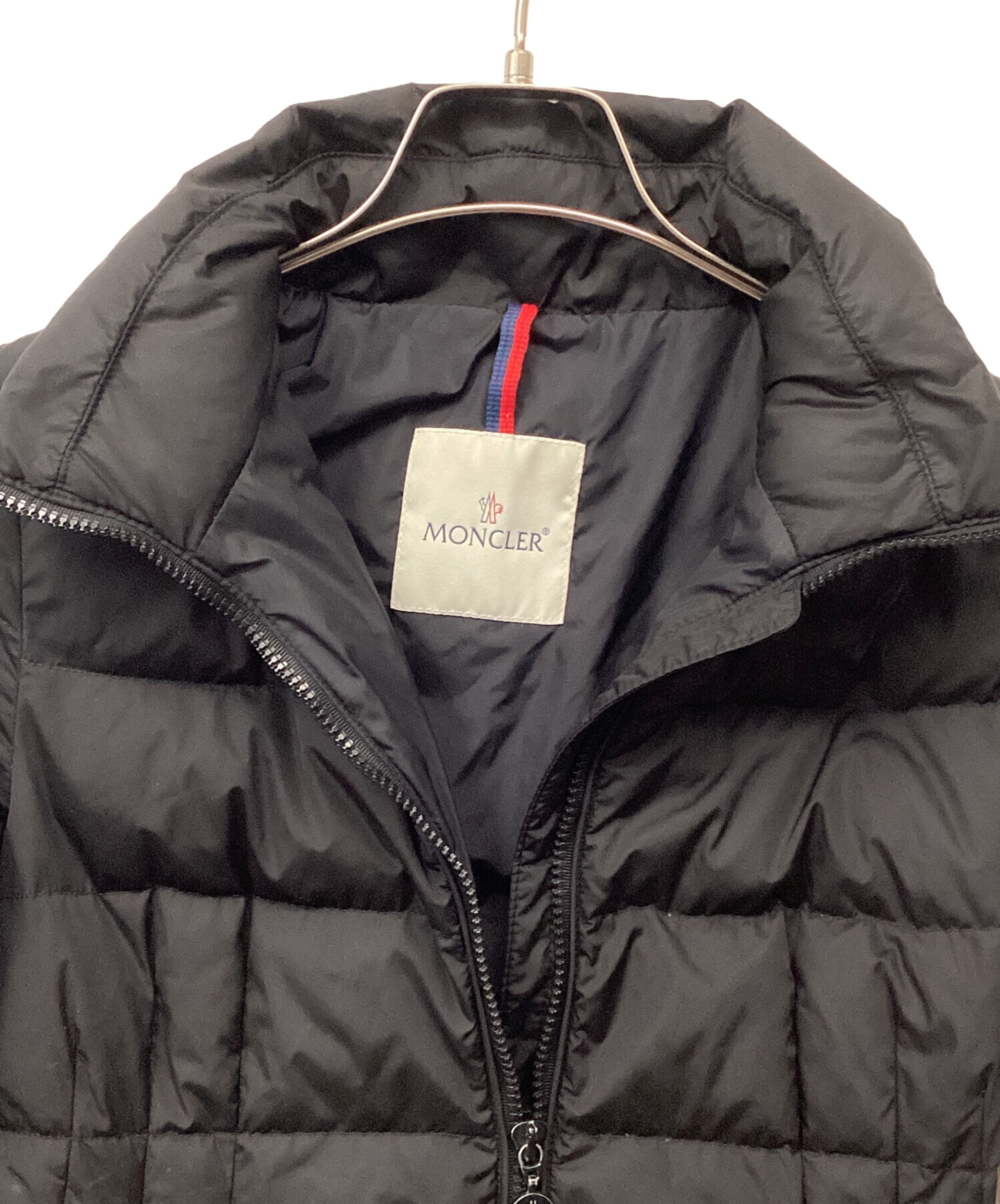 ジ*ー様 中古 MONCLER ナイロン中綿ジャケット BERT カラー切り替え 中古・古着通販】MONCLER (モンクレール) 中綿ジャケット ブラック