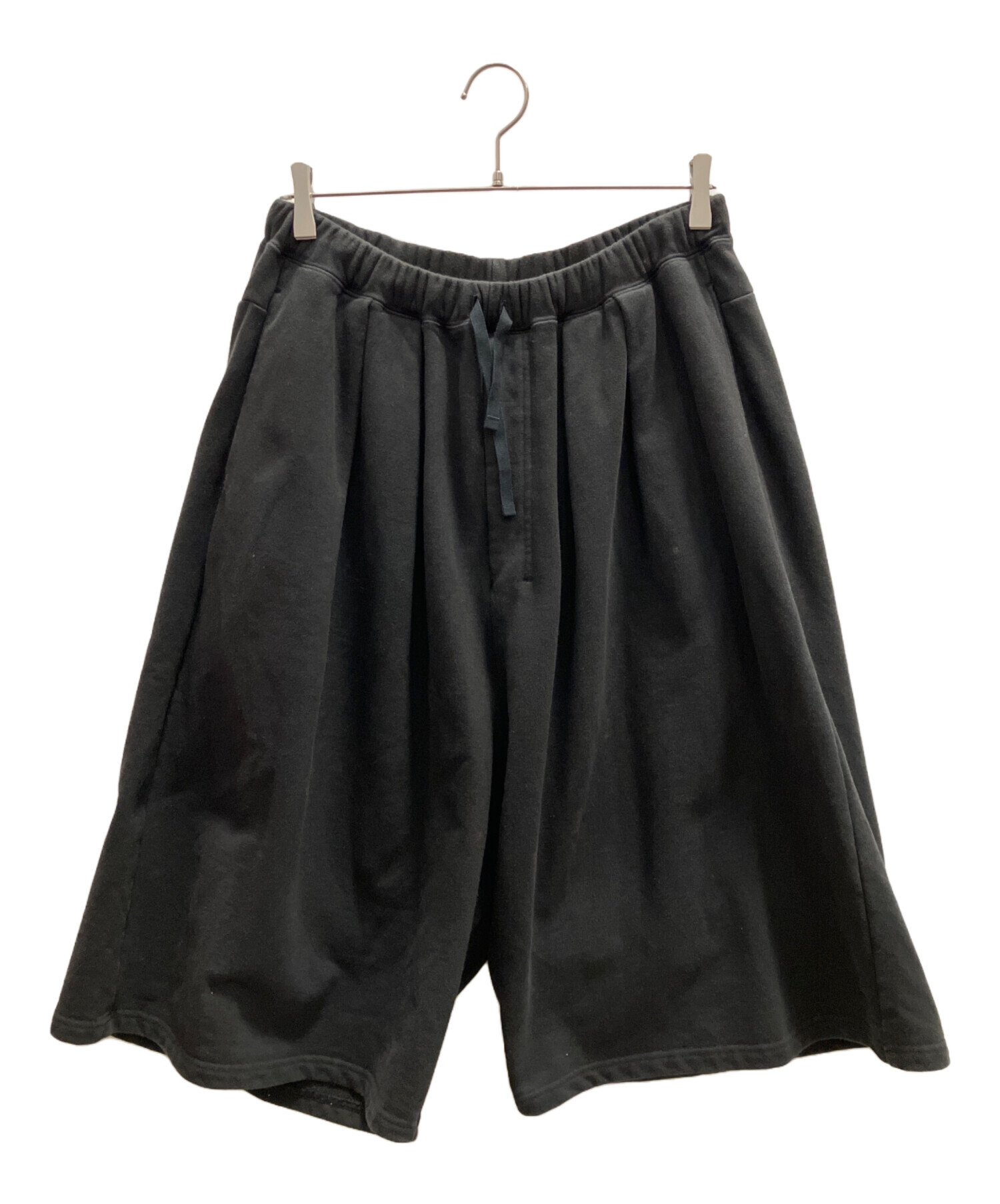 中古・古着通販】ANCELLM (アンセルム) 3/4 TUCK SWEAT SHORTS BLACK