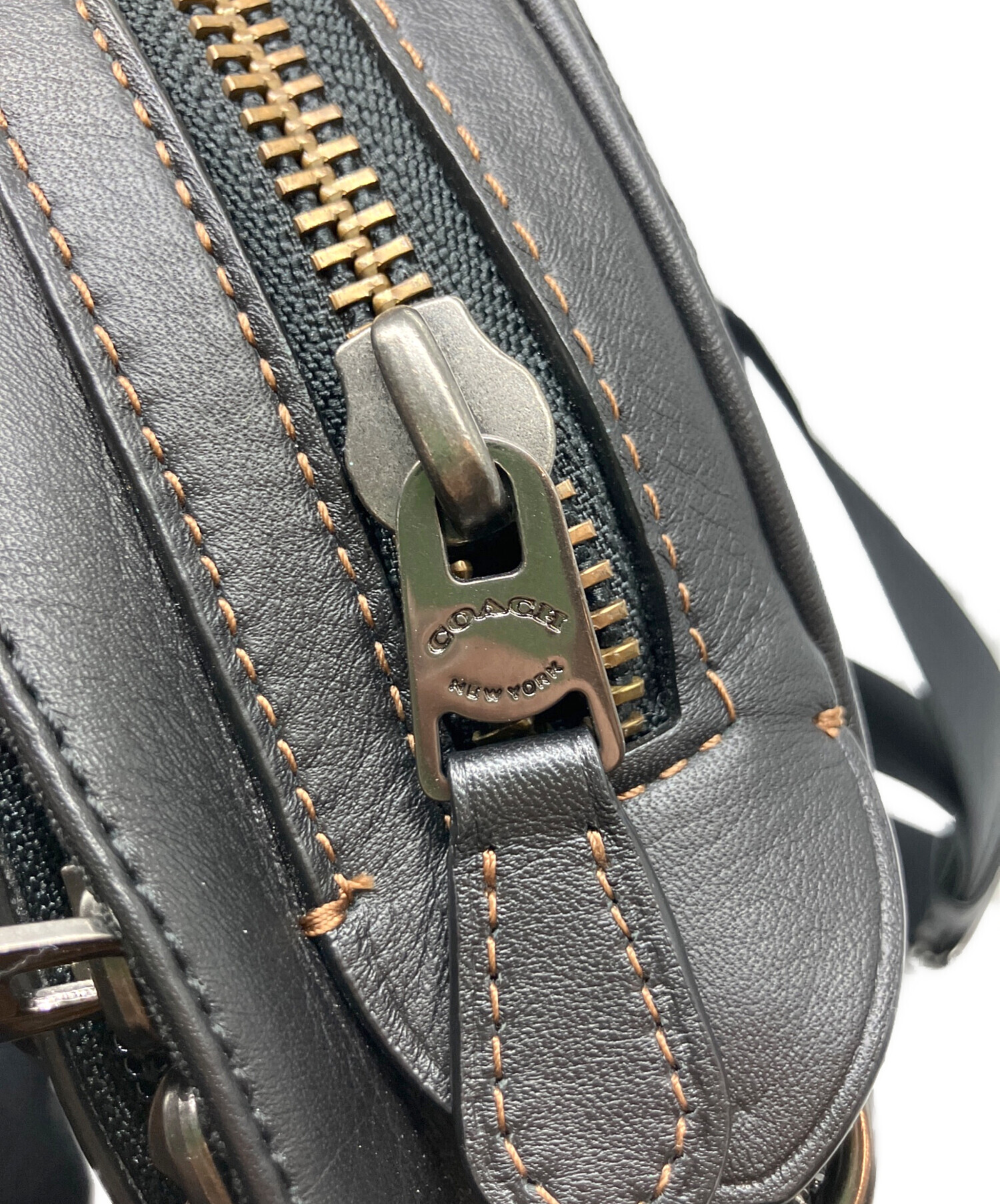 未使用級✨コーチ ボディバッグ グラハム ブラック レザー 中古・古着通販】COACH (コーチ) グラハムレザー スリングボディバッグ