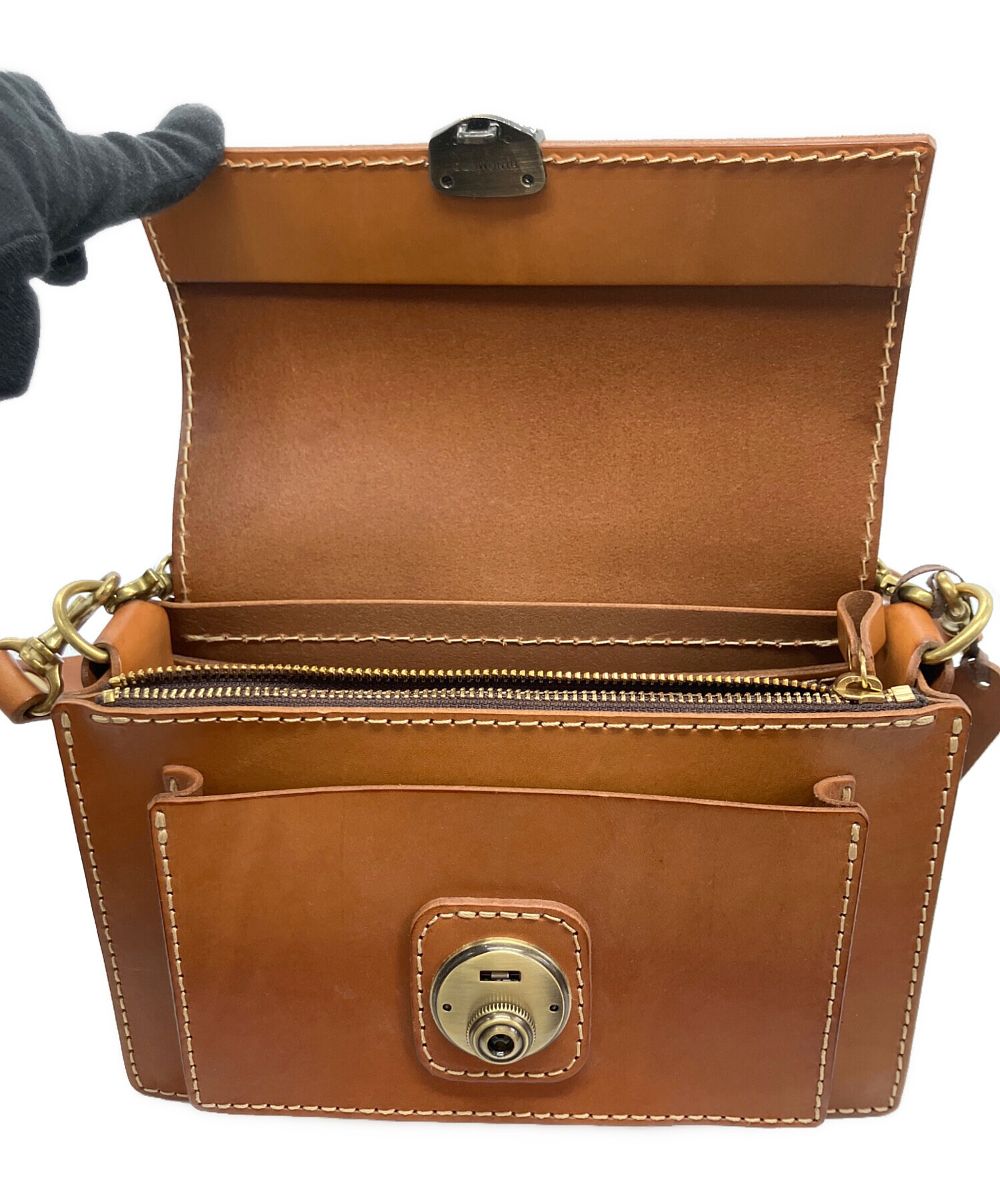 中古・古着通販】Herz (ヘルツ) レザーショルダーバッグ ブラウン