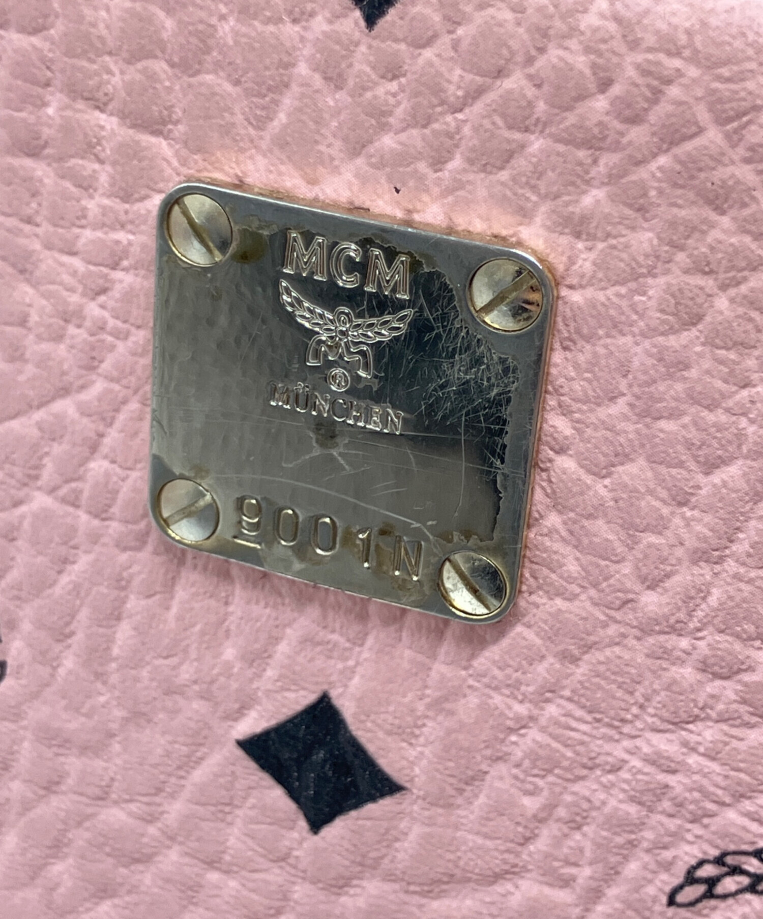 中古・古着通販】MCM (エムシーエム) スタッズリュック ピンク