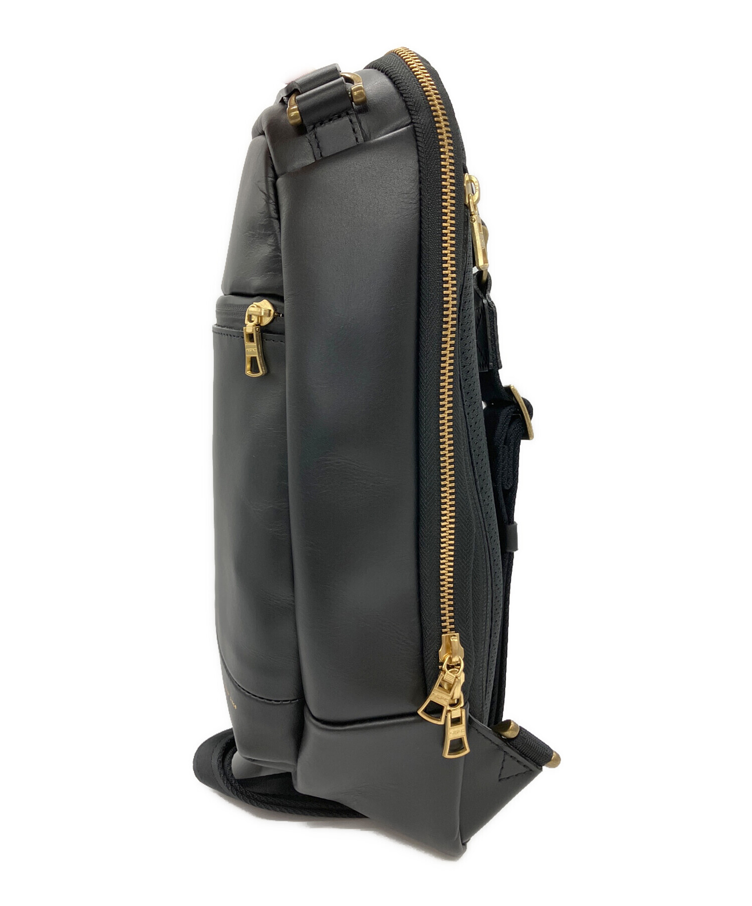 美品　マスターピースmaster-piece ボディバッグ 黒 日本製 master-piece（マスターピース） 最大50%☆5/5限定 ノベルティ付 正規