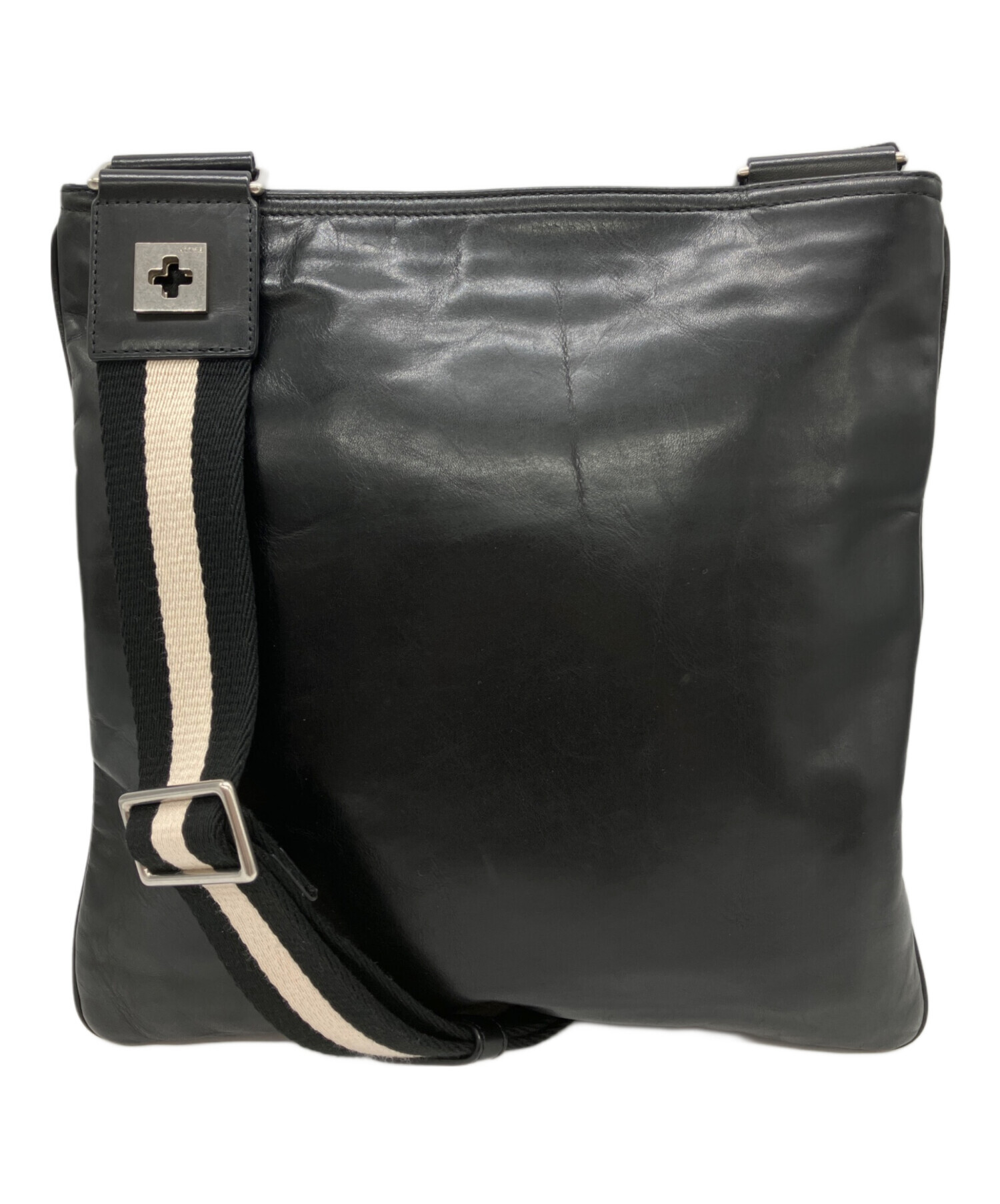 BALLY ショルダーバッグ バリー カメラバッグ トレスポ 現行 ほぼ未使用 中古・古着通販】BALLY (バリー) ショルダーバッグ｜ブランド・古着