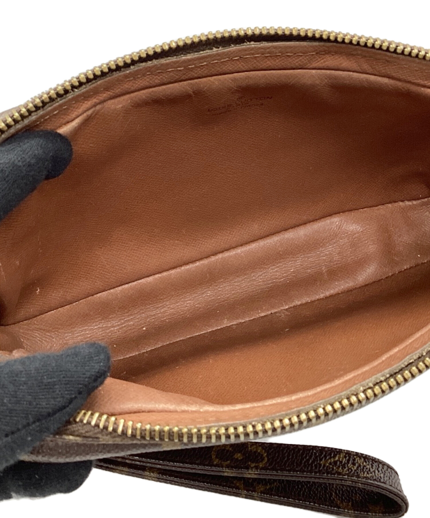 LOUIS VUITTON ブラウン クラッチバッグ 中古・古着通販】LOUIS VUITTON (ルイ ヴィトン) クラッチバッグ