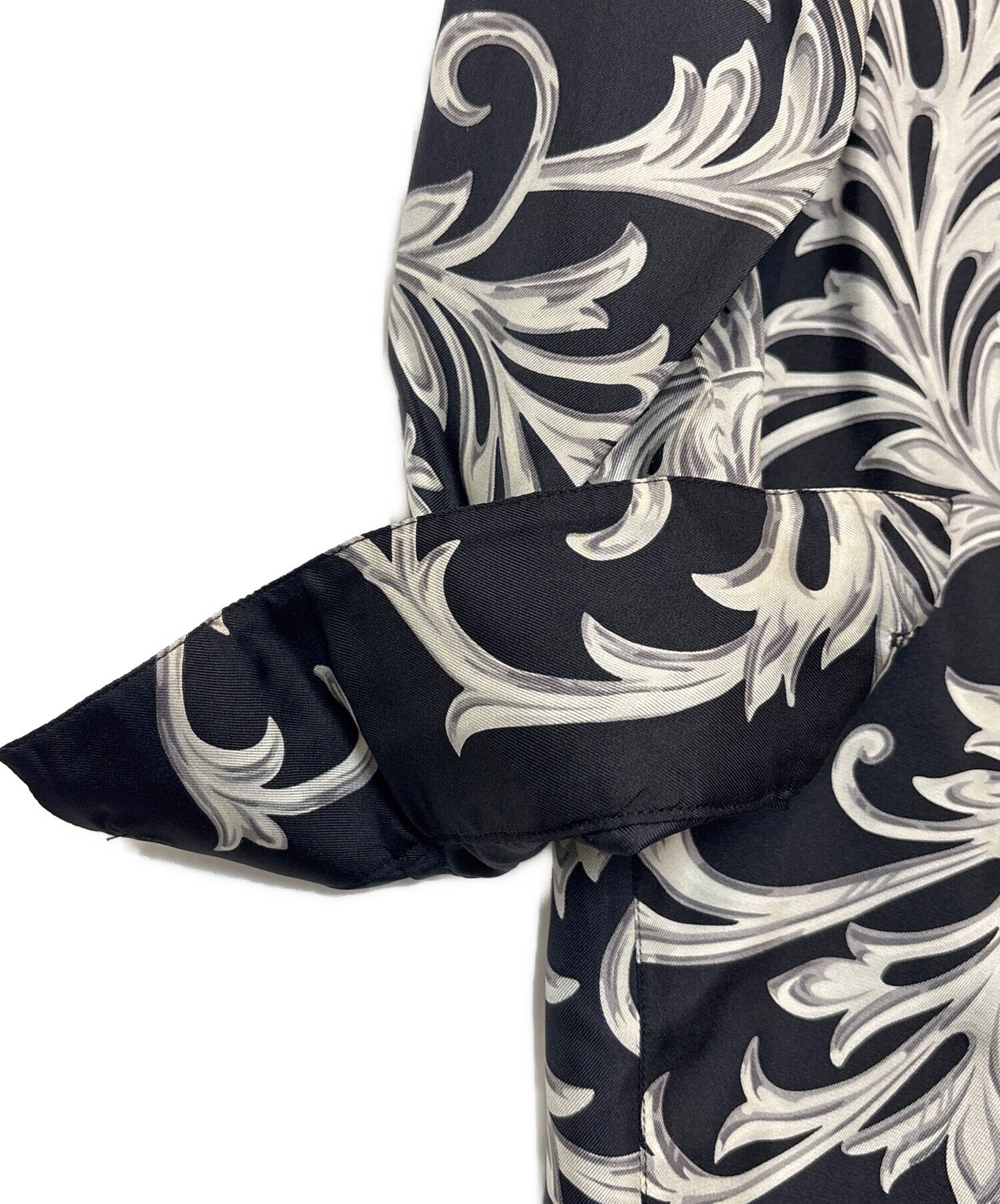 GIANNI VERSACE シルクストライプシャツ 中古・古着通販】GIANNI VERSACE (ジャンニ・ヴェルサーチ) シルク