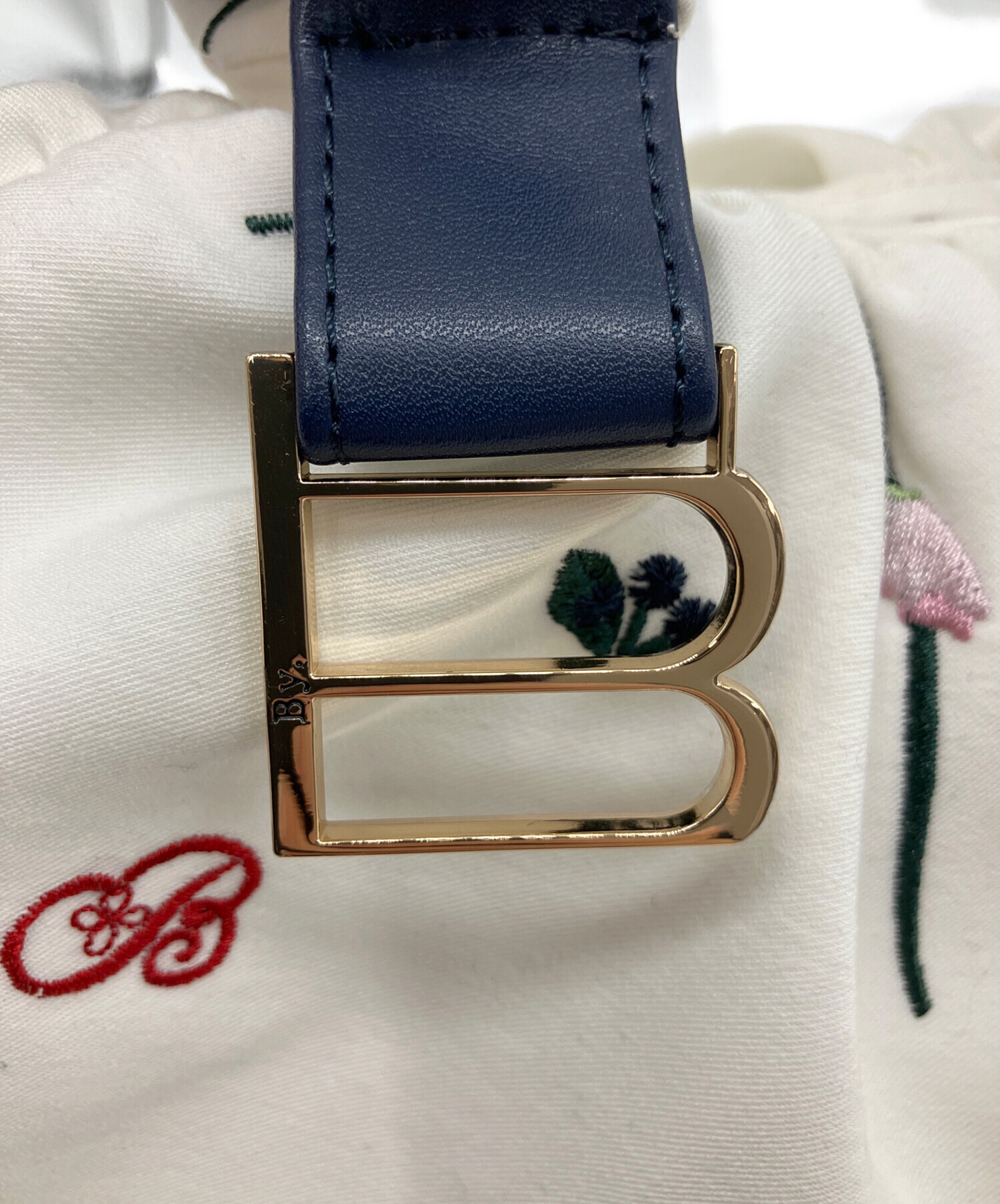 中古・古着通販】Bibiy. (ビビィ) ハンドバッグ ホワイト｜ブランド